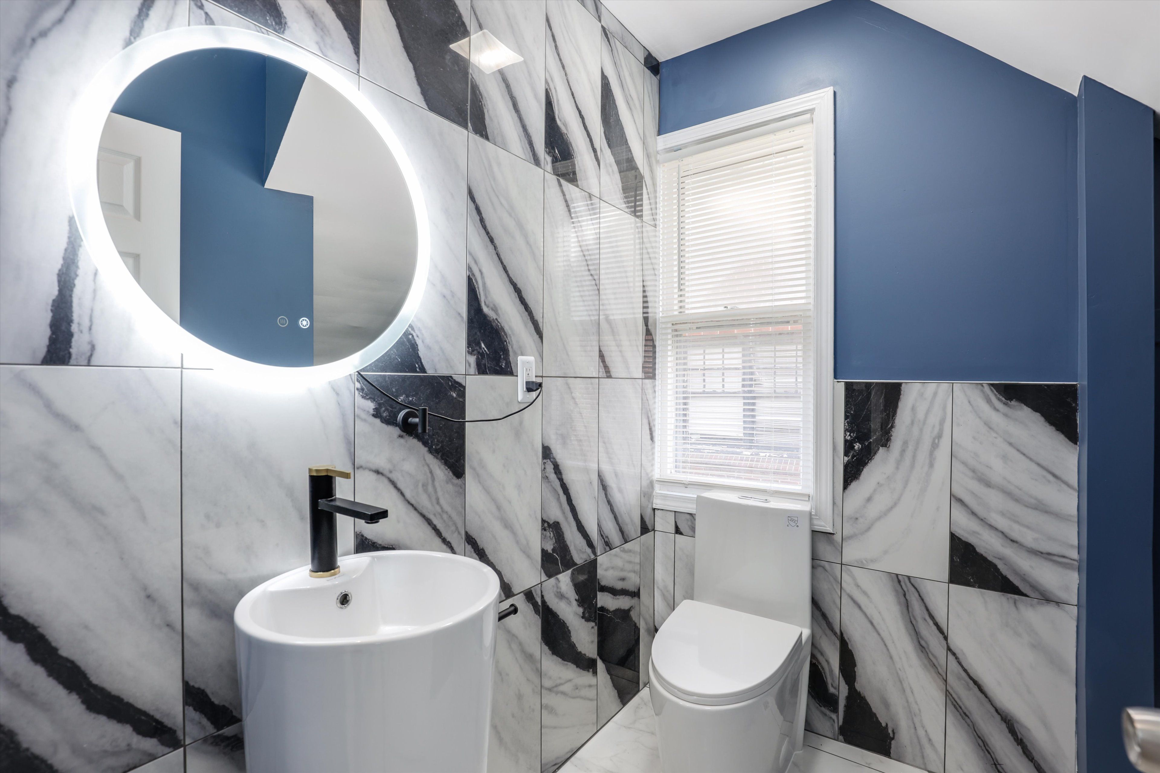 5590 DEVONSHIRE Road