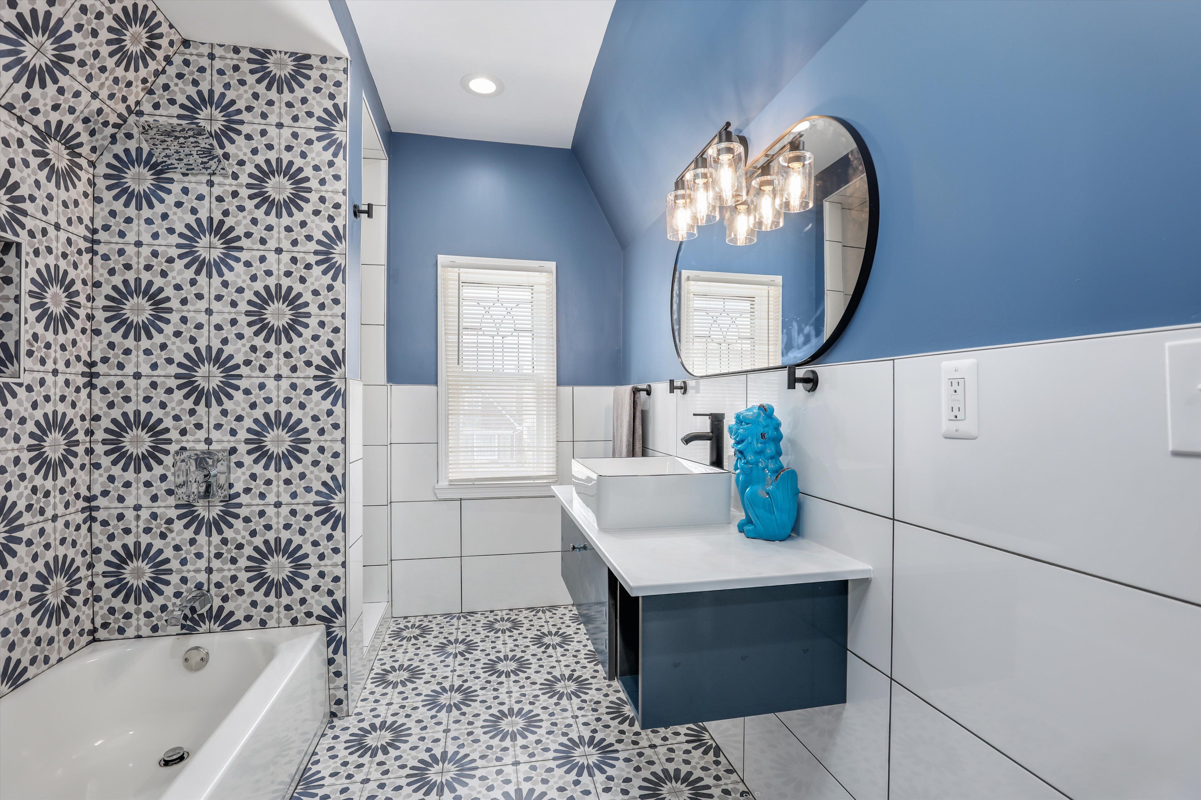 5590 DEVONSHIRE Road