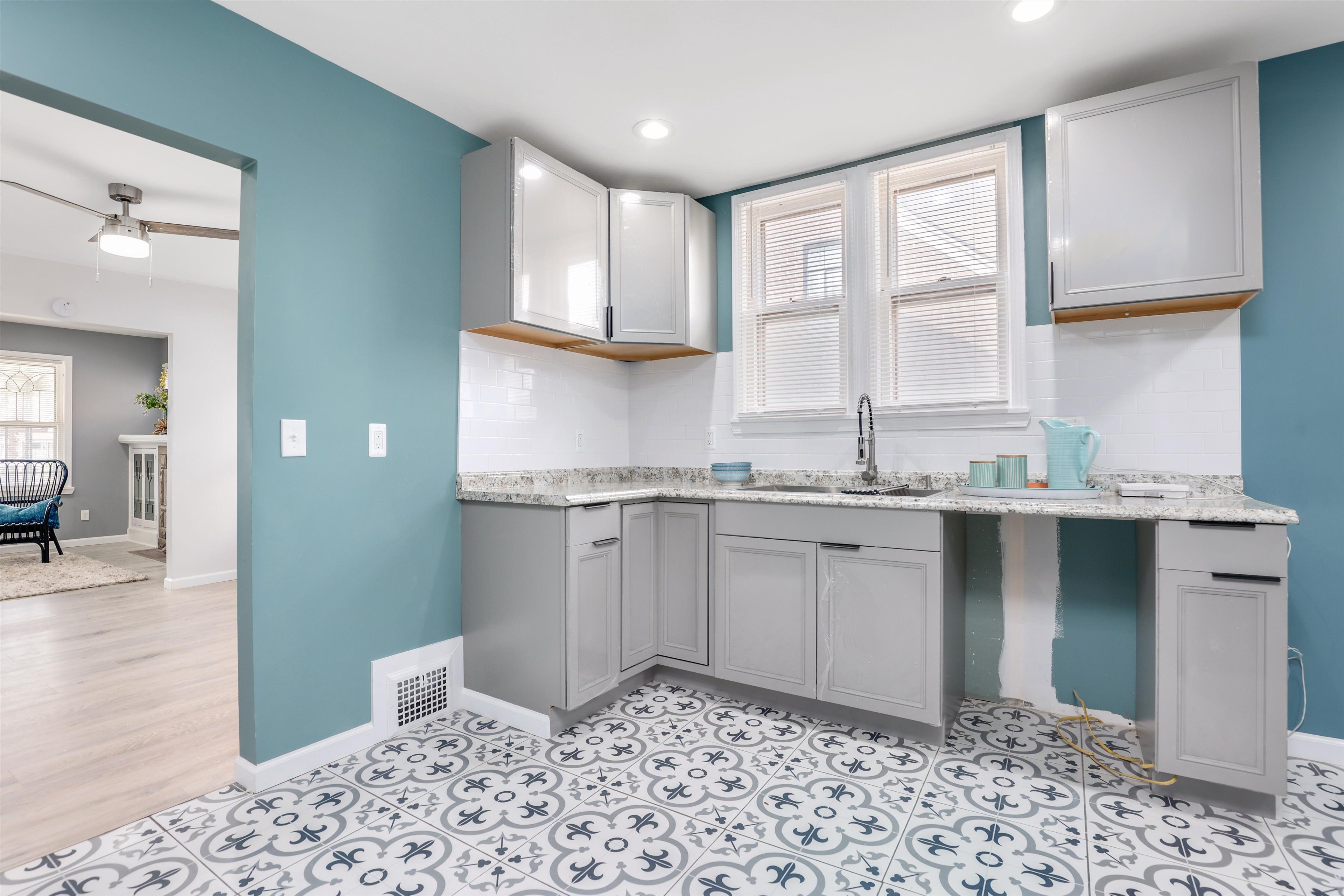 5590 DEVONSHIRE Road