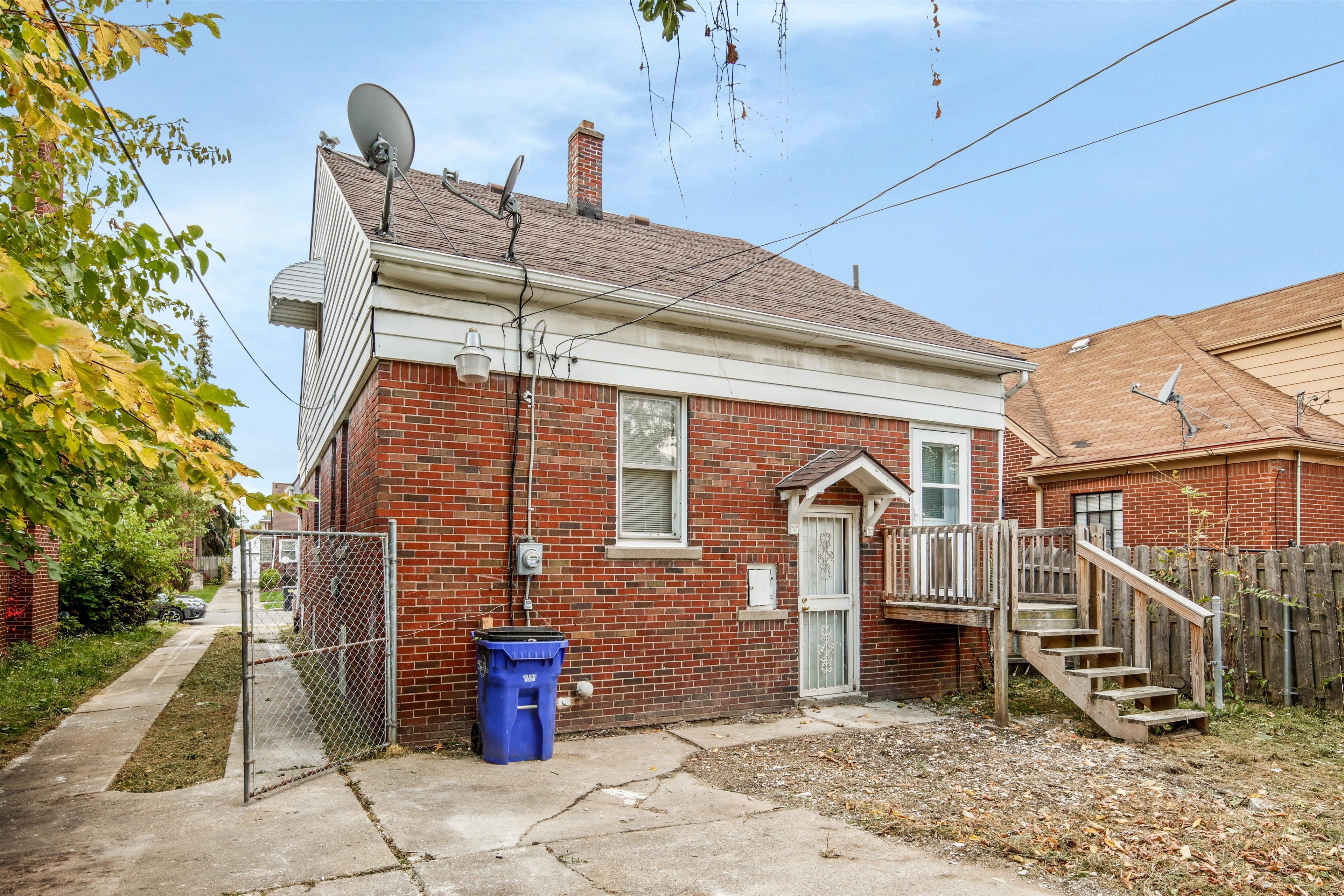 5590 DEVONSHIRE Road