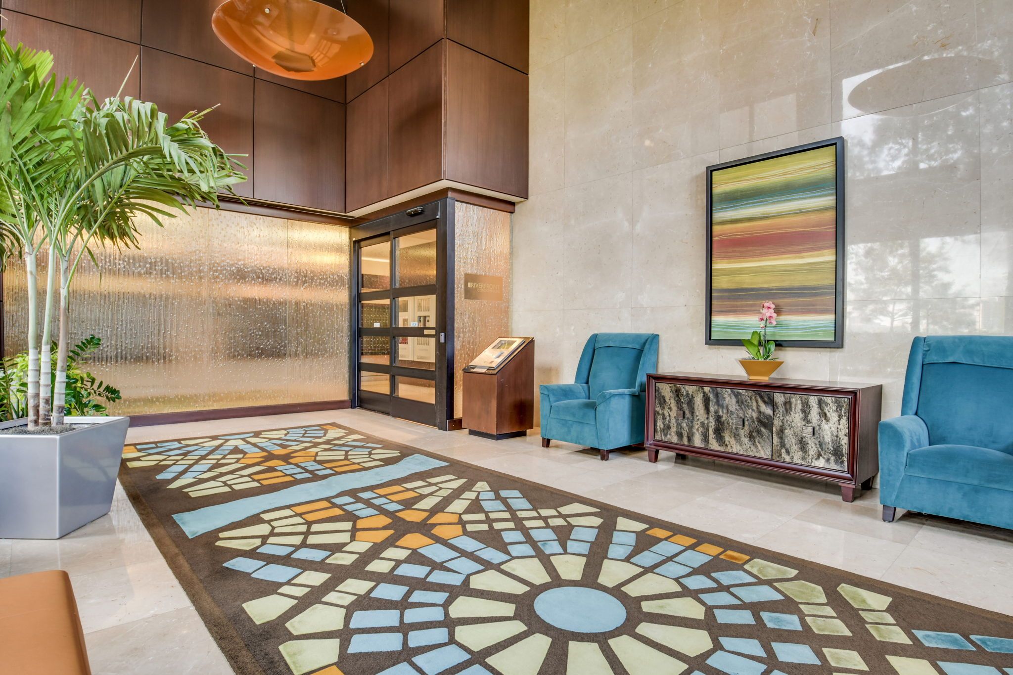 1001 W Jeffferson Avenue Unit: 9B