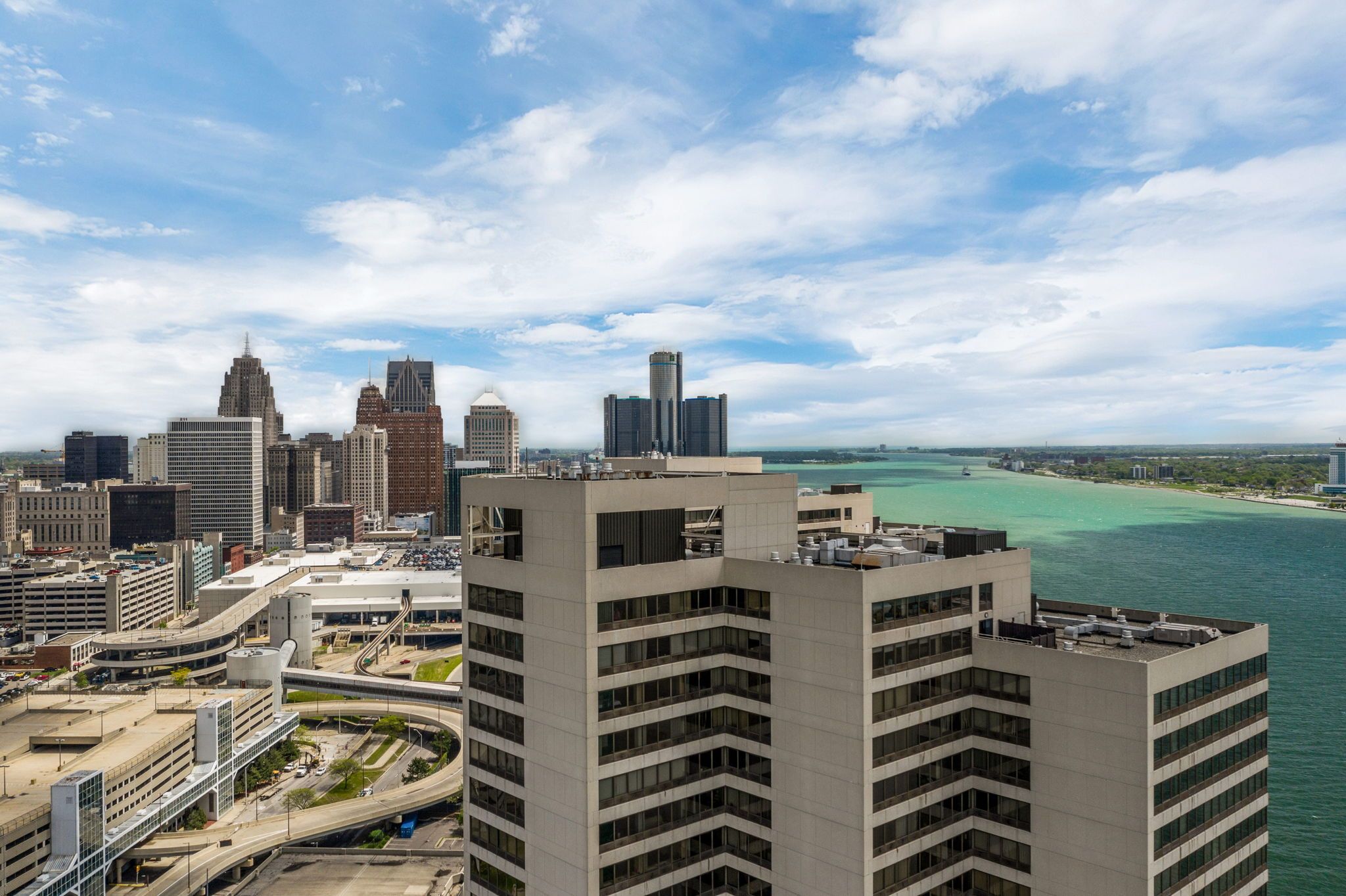 1001 W Jeffferson Avenue Unit: 9B