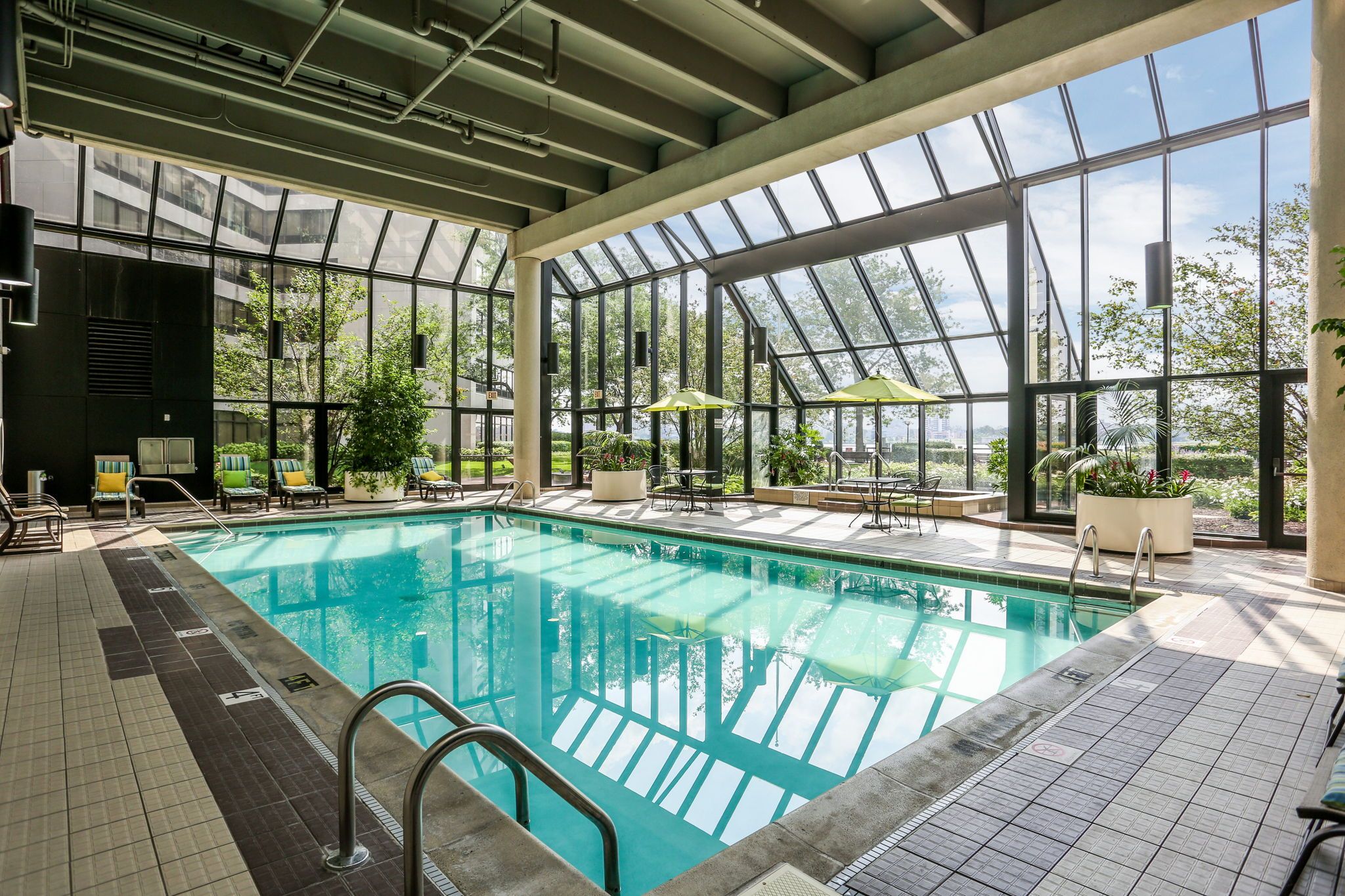 1001 W Jeffferson Avenue Unit: 9B