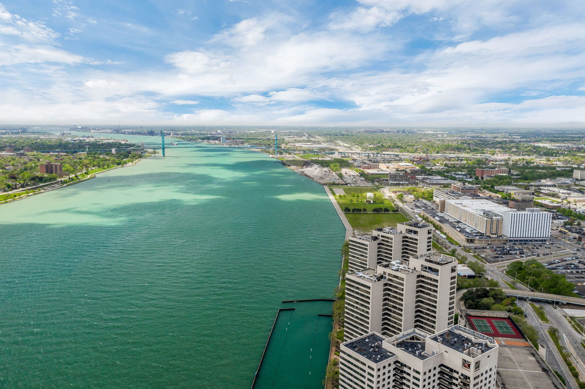 1001 W Jeffferson Avenue Unit: 9B