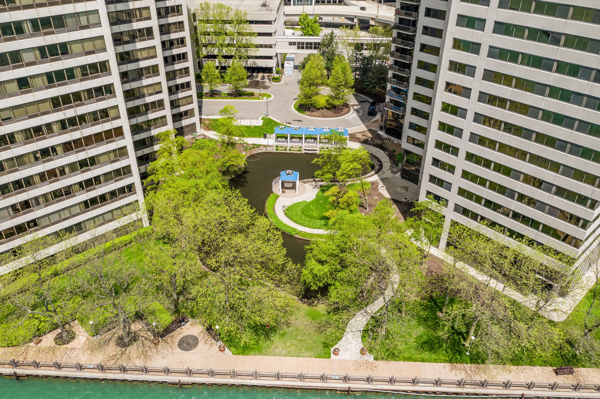 1001 W Jeffferson Avenue Unit: 9B