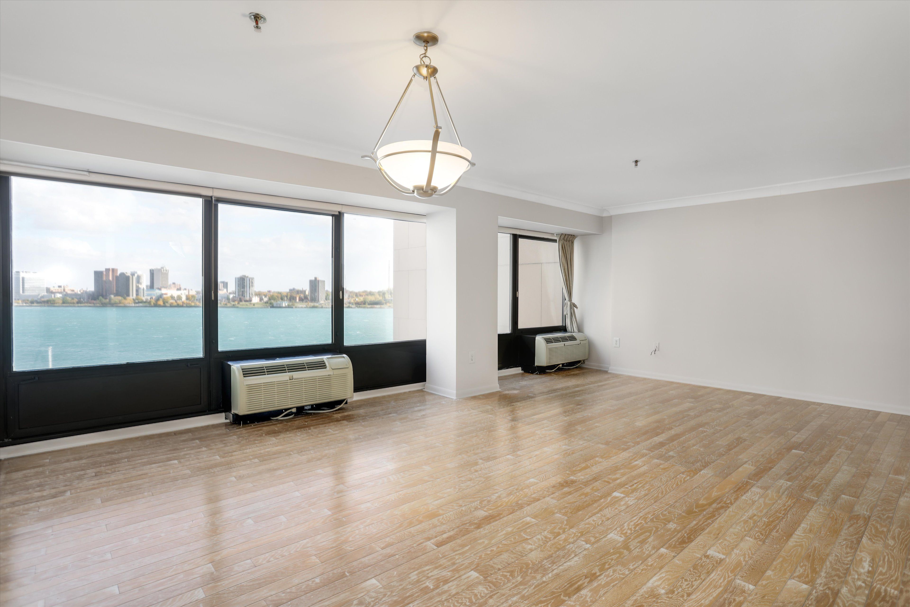 1001 W Jeffferson Avenue Unit: 9B