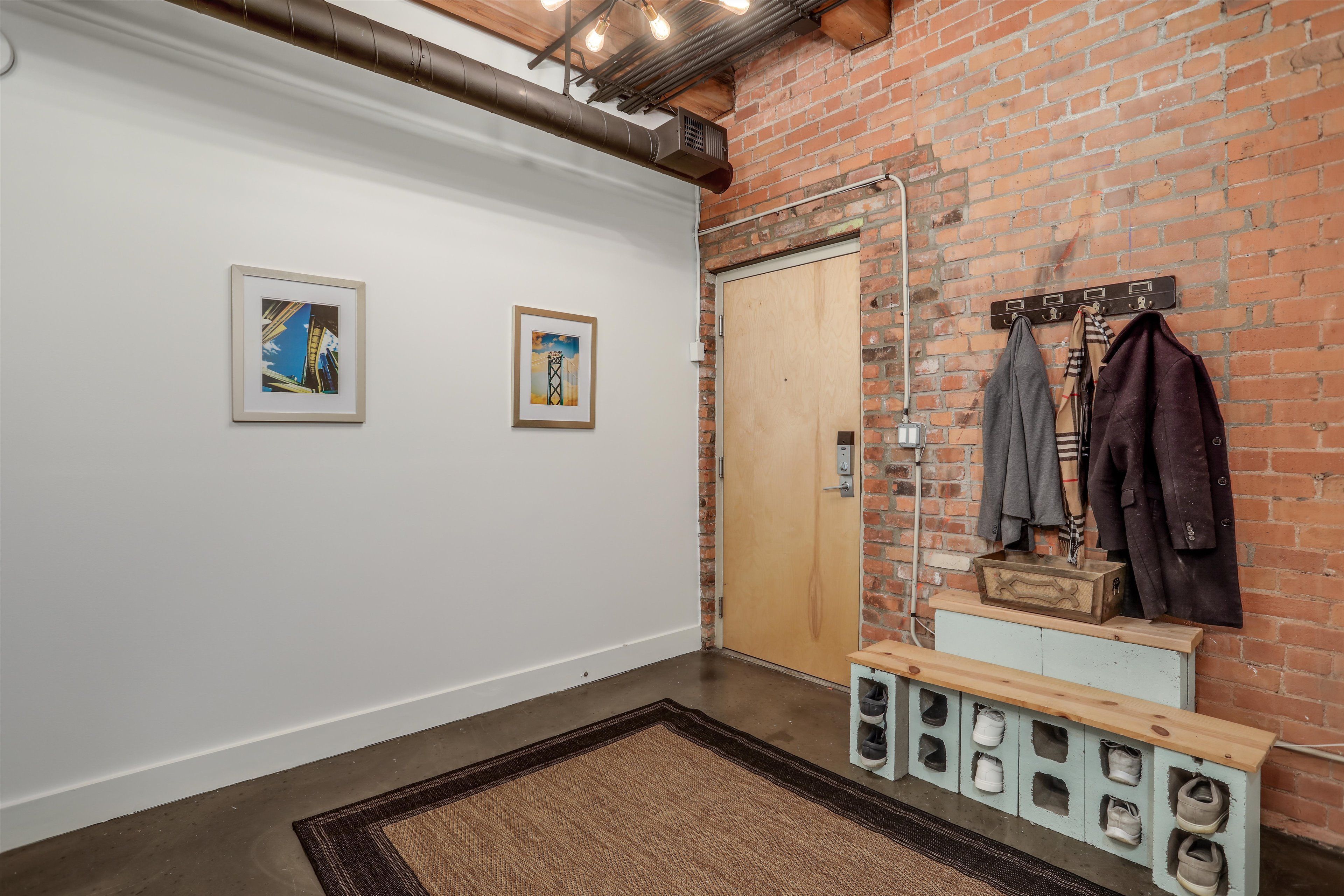 6533 E Jefferson Avenue Unit: 115W