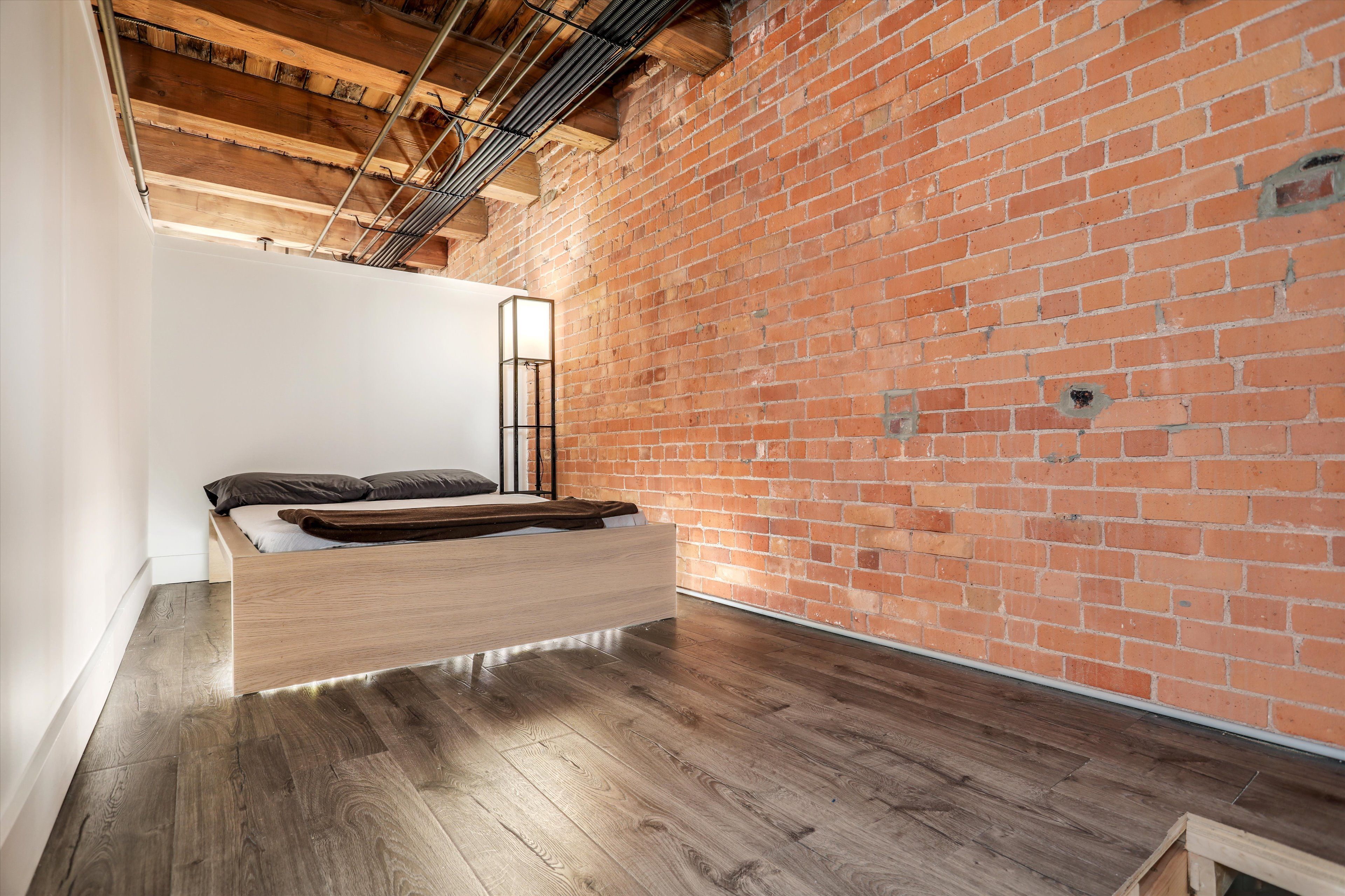 6533 E Jefferson Avenue Unit: 115W