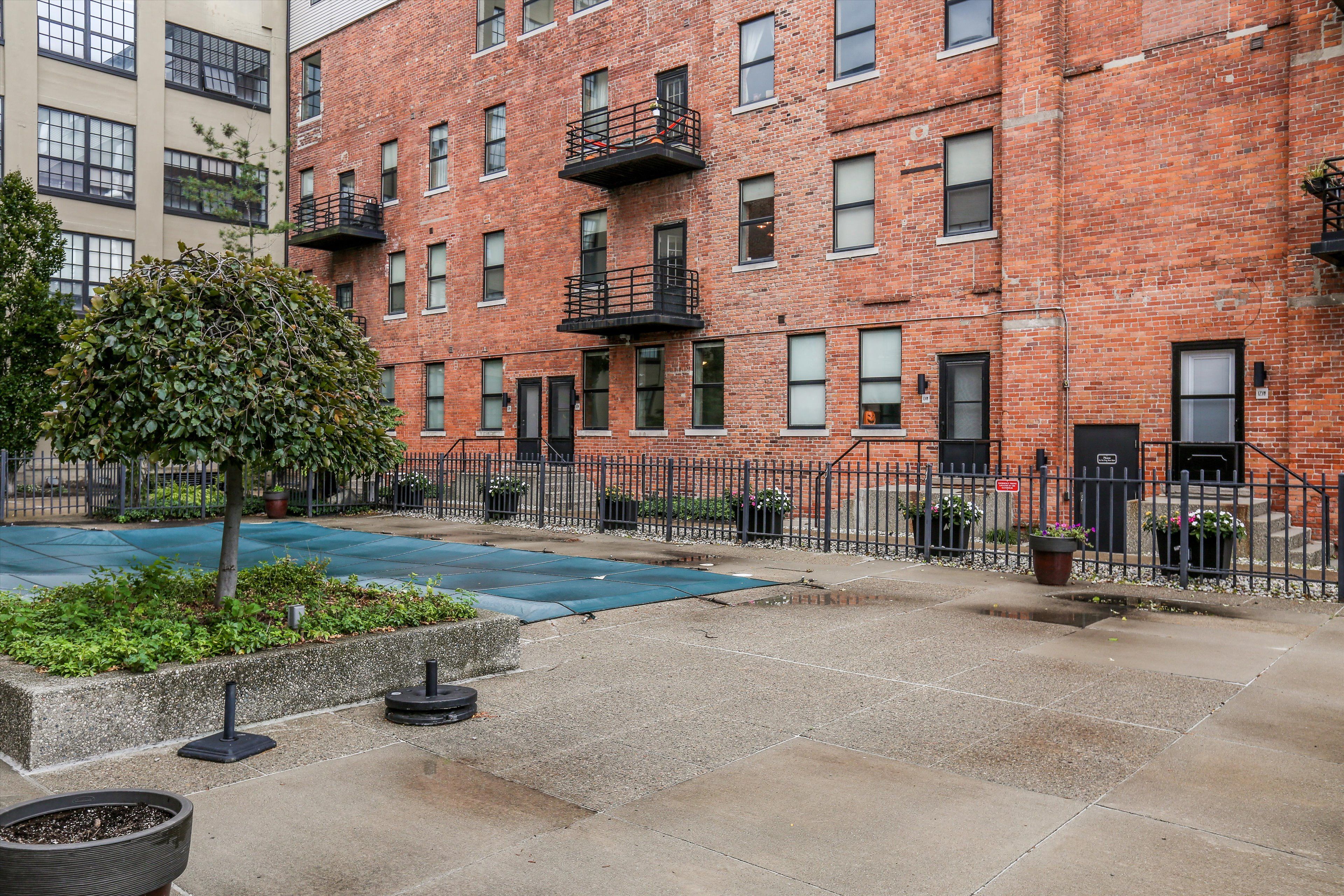 6533 E Jefferson Avenue Unit: 115W