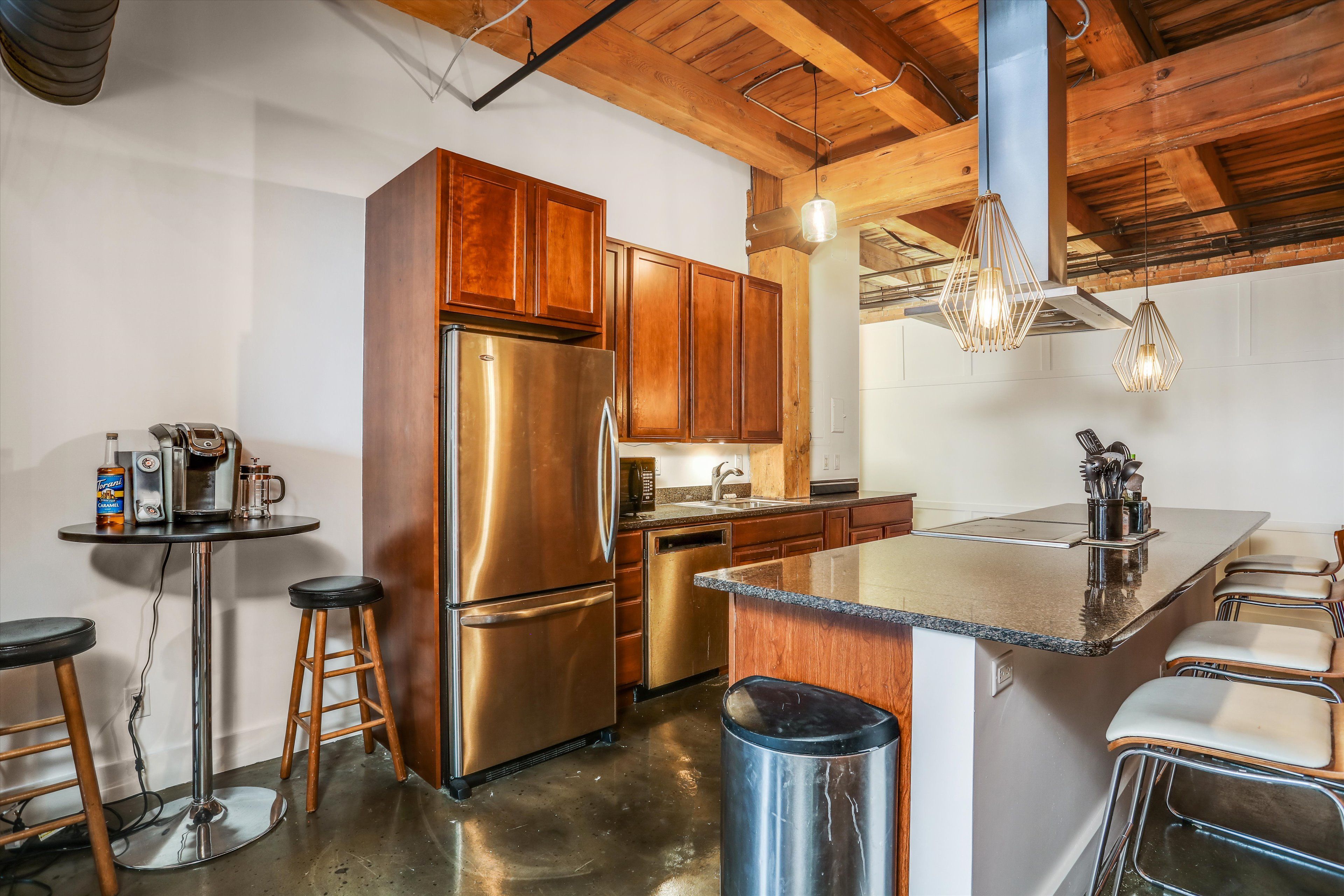 6533 E Jefferson Avenue Unit: 115W