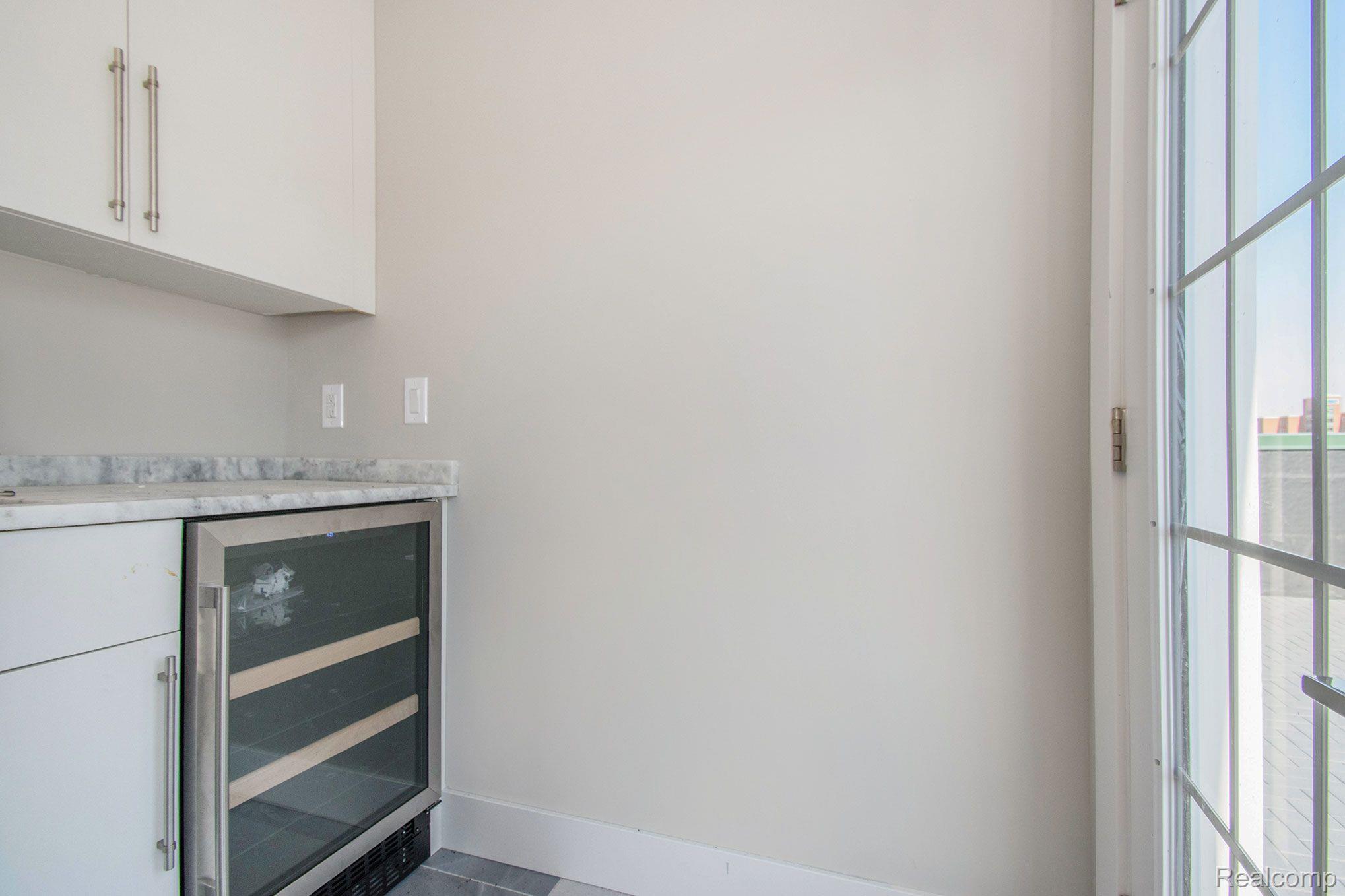 240  Erskine Unit: 24