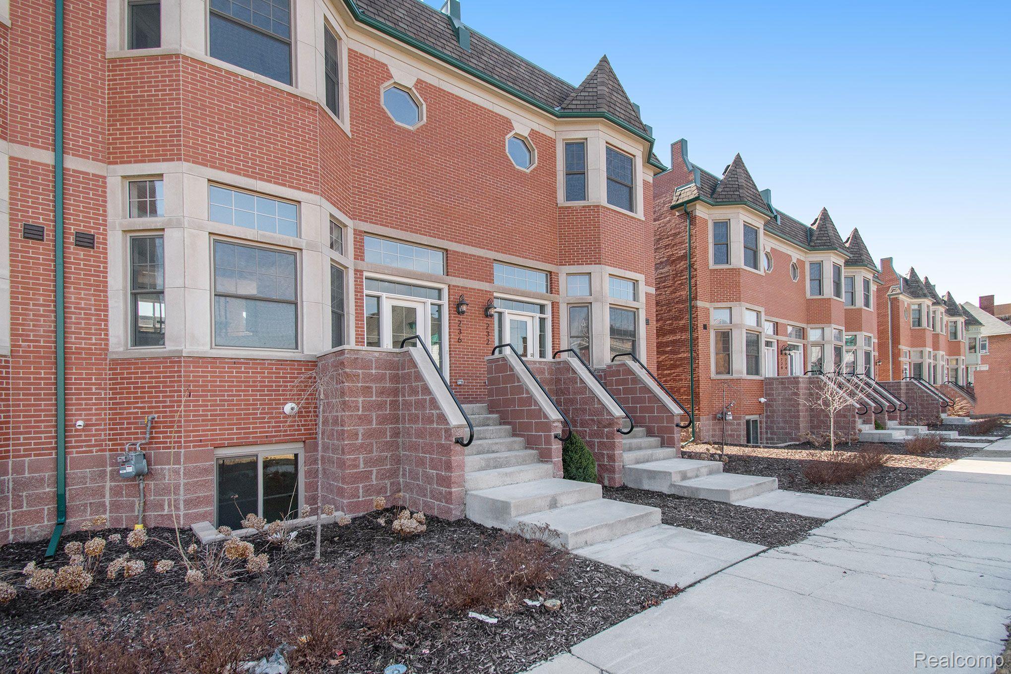 240  Erskine Unit: 24