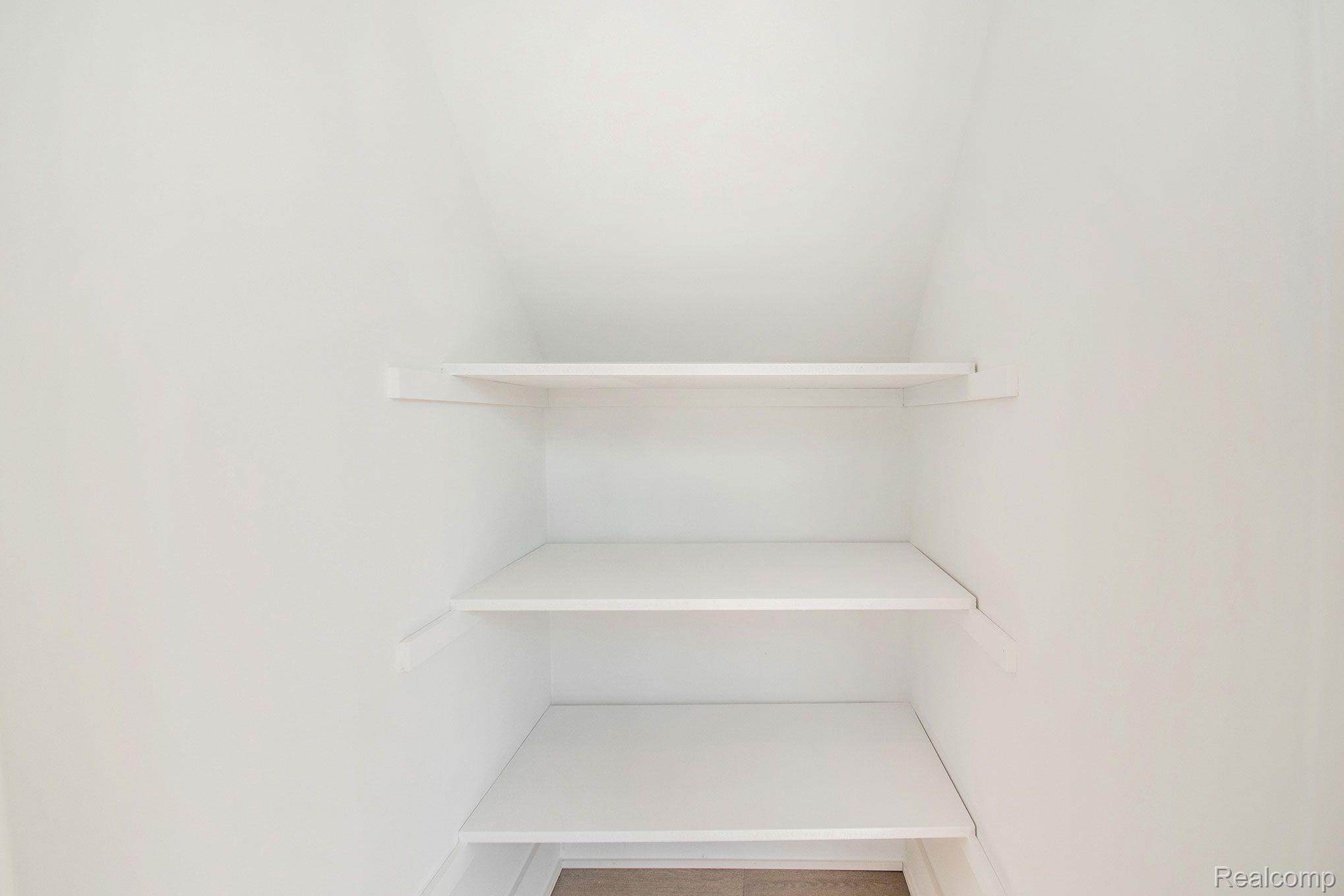 240  Erskine Unit: 24