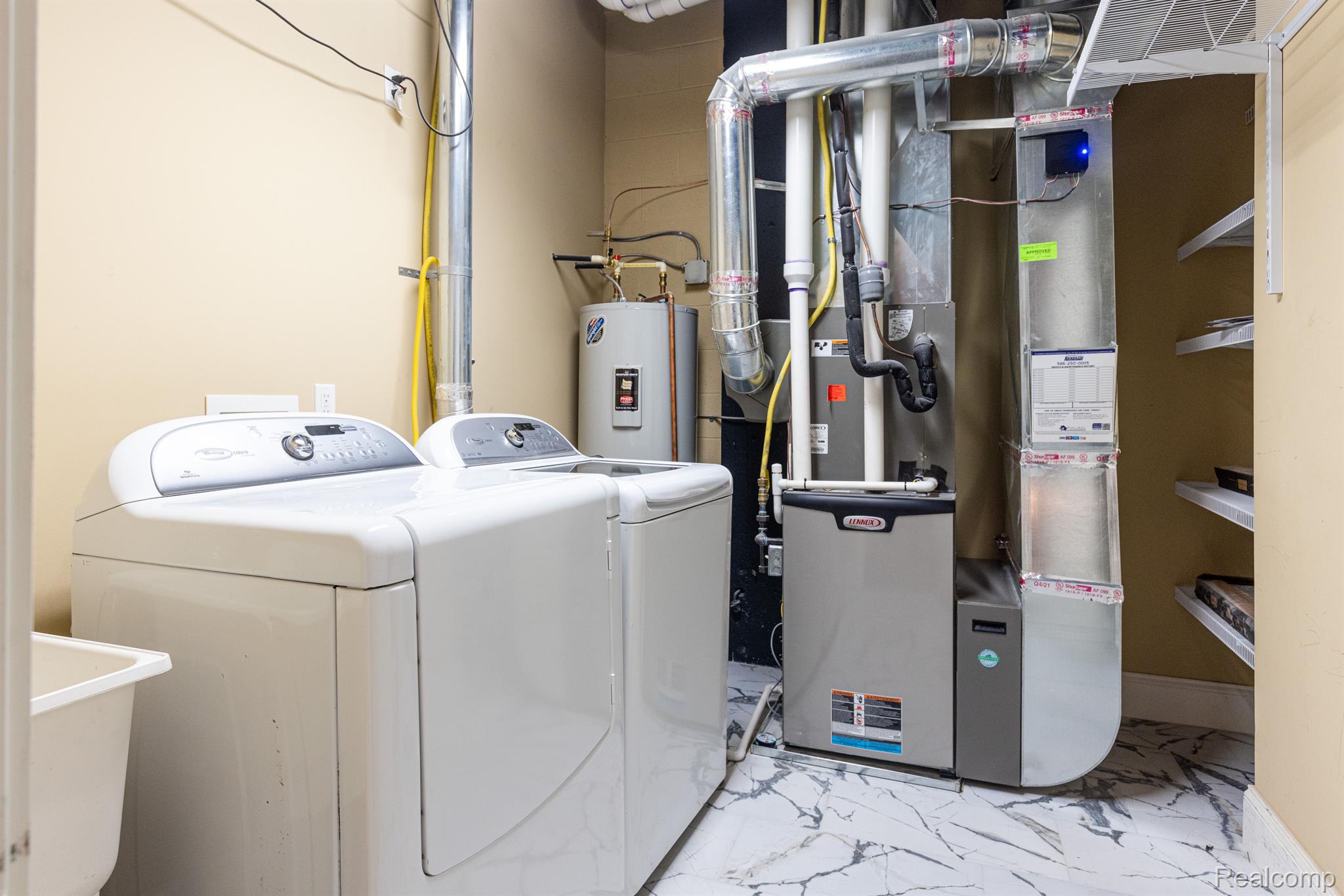 444 W WILLIS Street Unit: 401