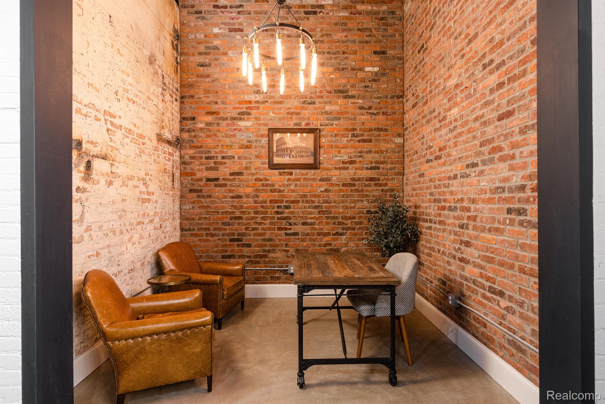 444 W WILLIS Street Unit: 401