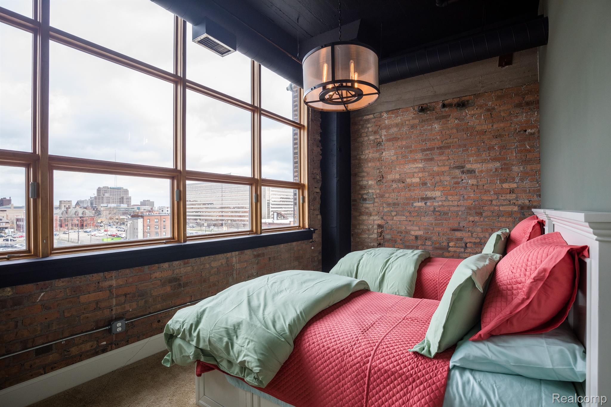 444 W WILLIS Street Unit: 401