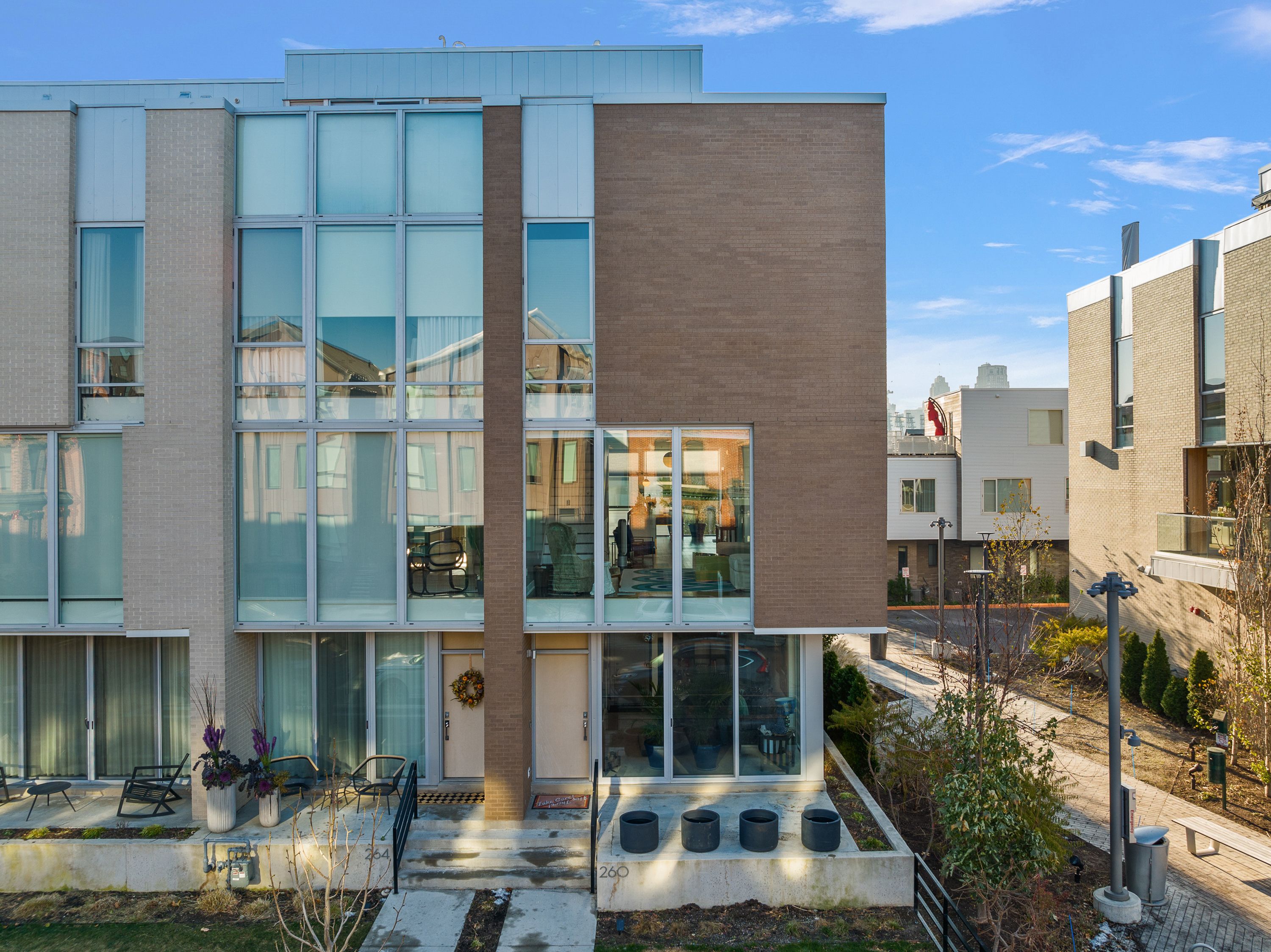 260 ALFRED Street Unit: 31