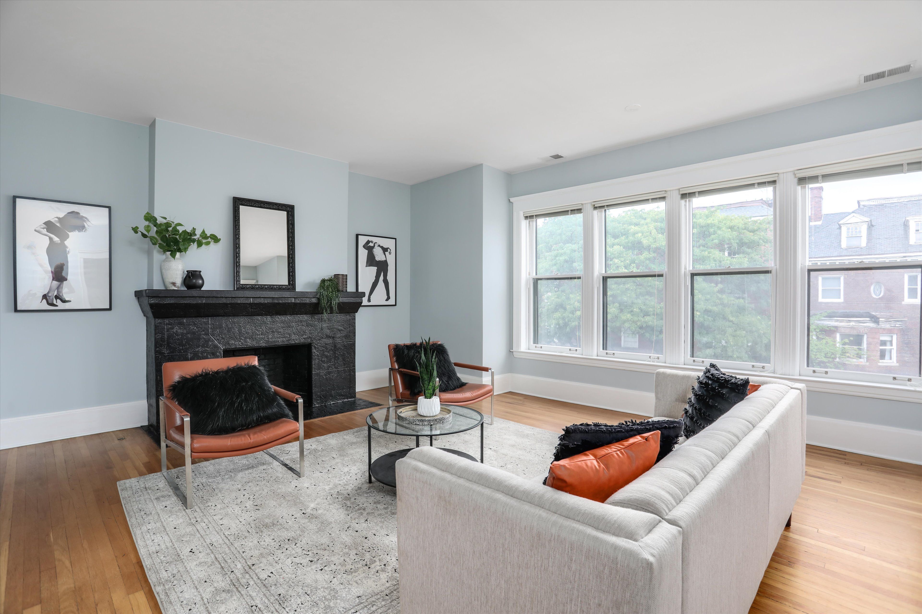 615 W Hancock Street Unit: 201