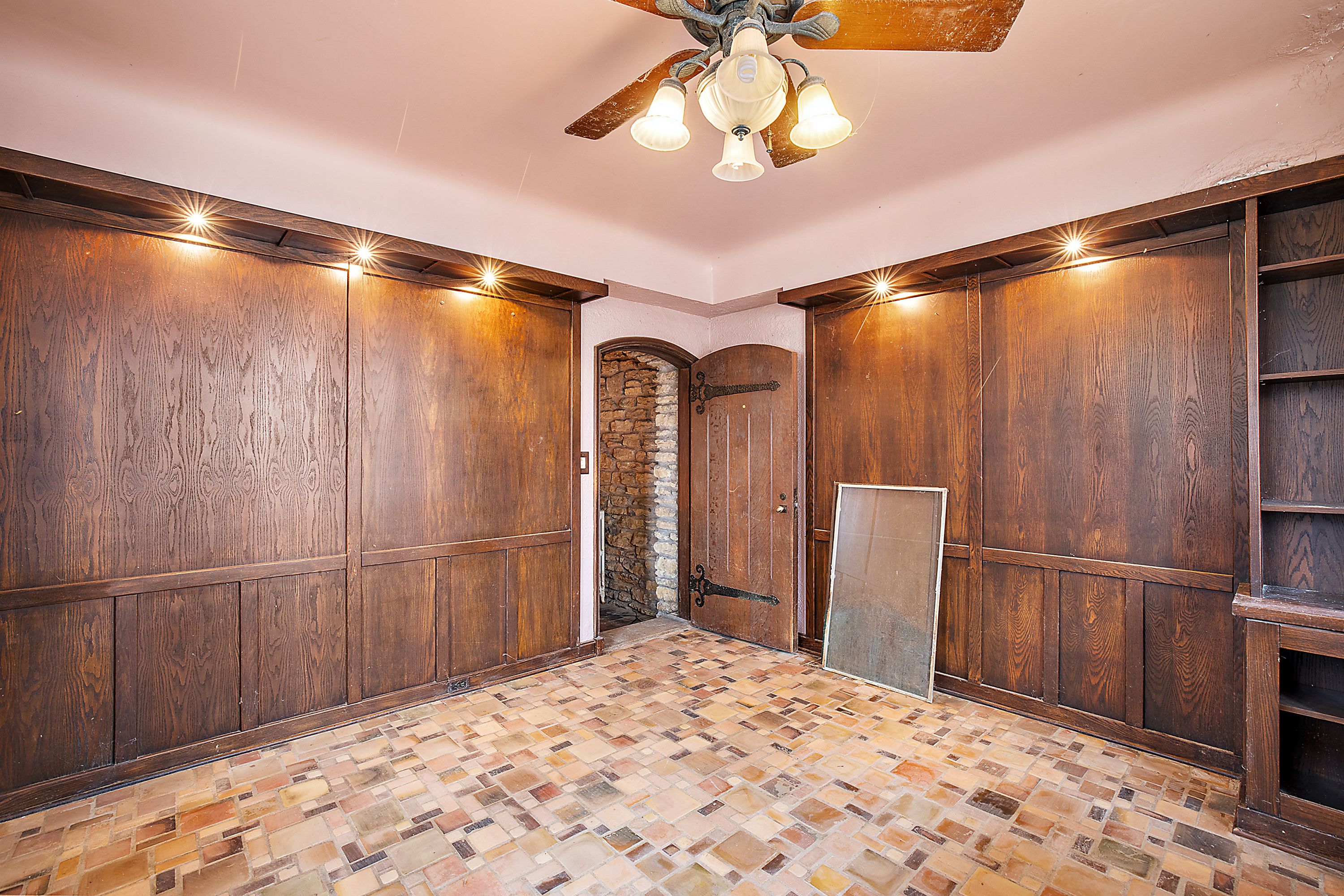 19551 BURLINGTON Drive