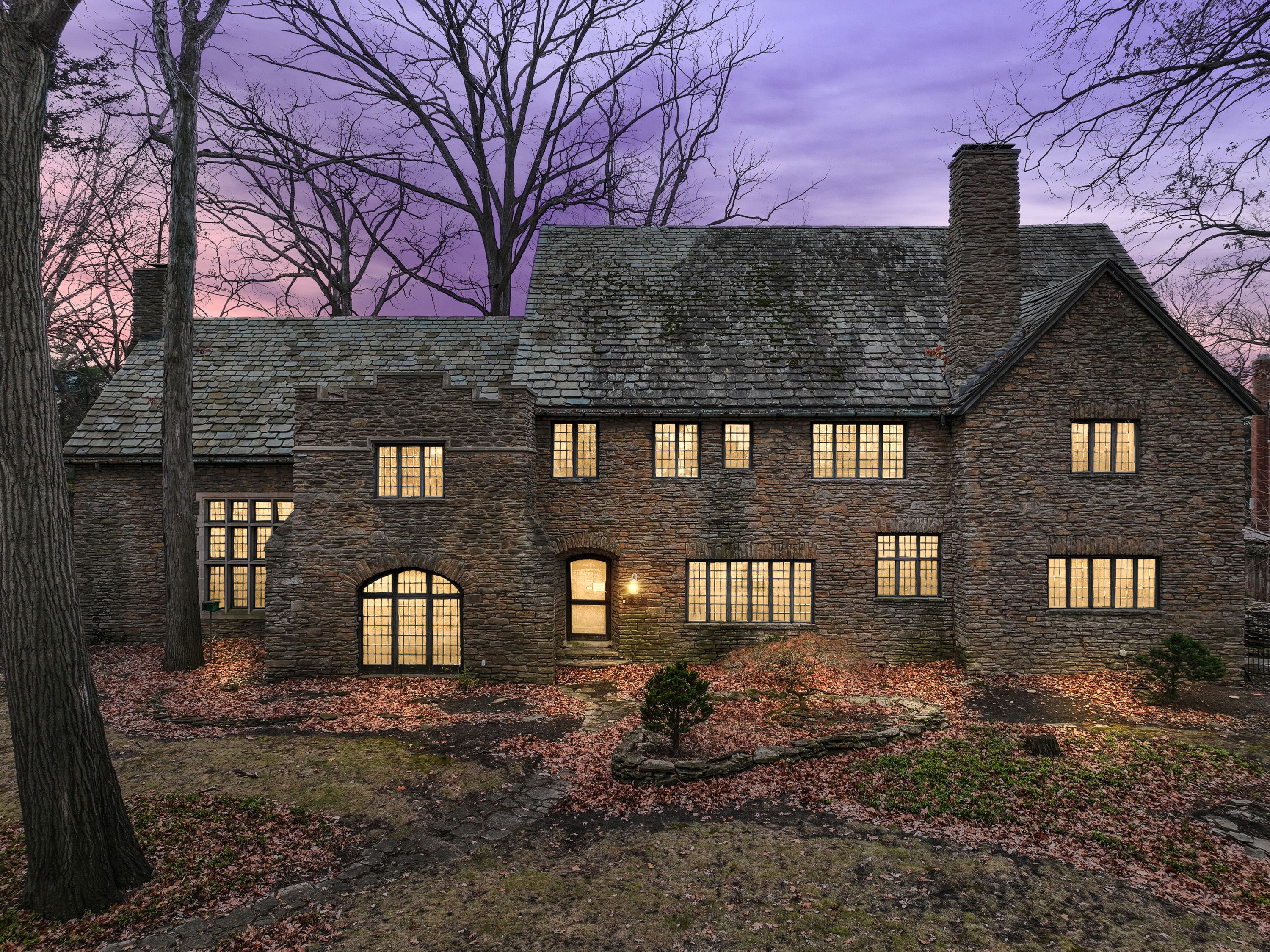 19551 BURLINGTON Drive