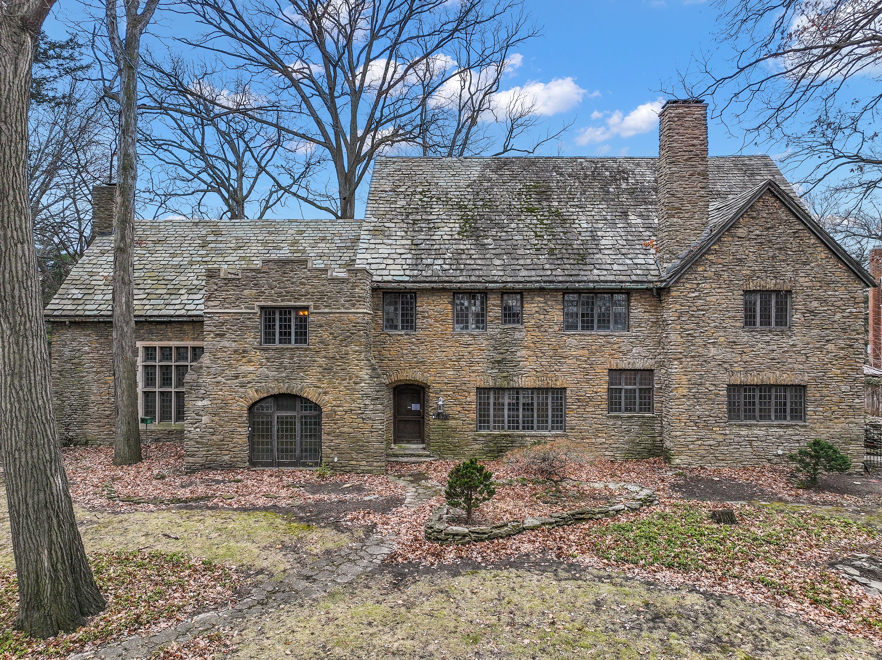 19551 BURLINGTON Drive