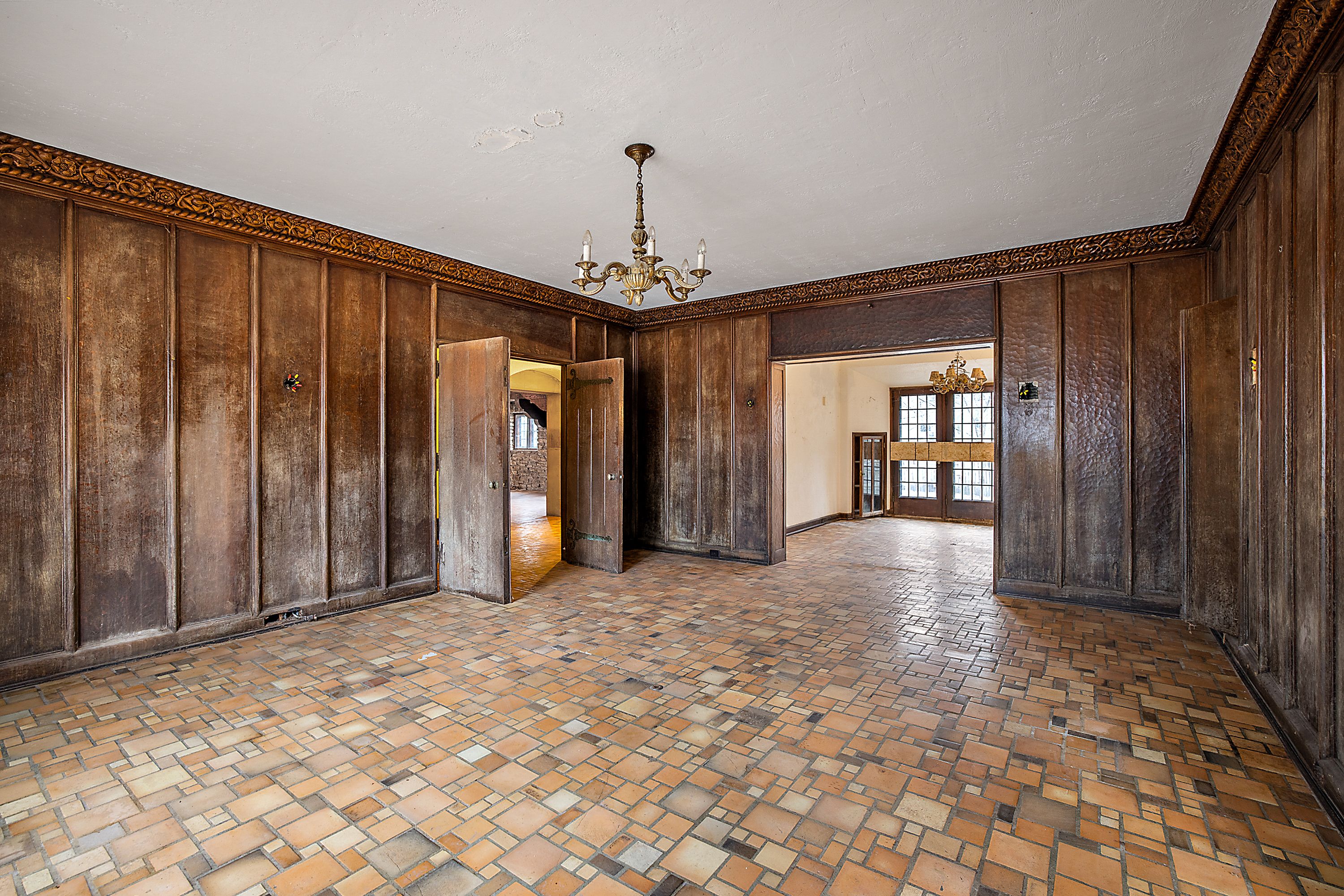 19551 BURLINGTON Drive