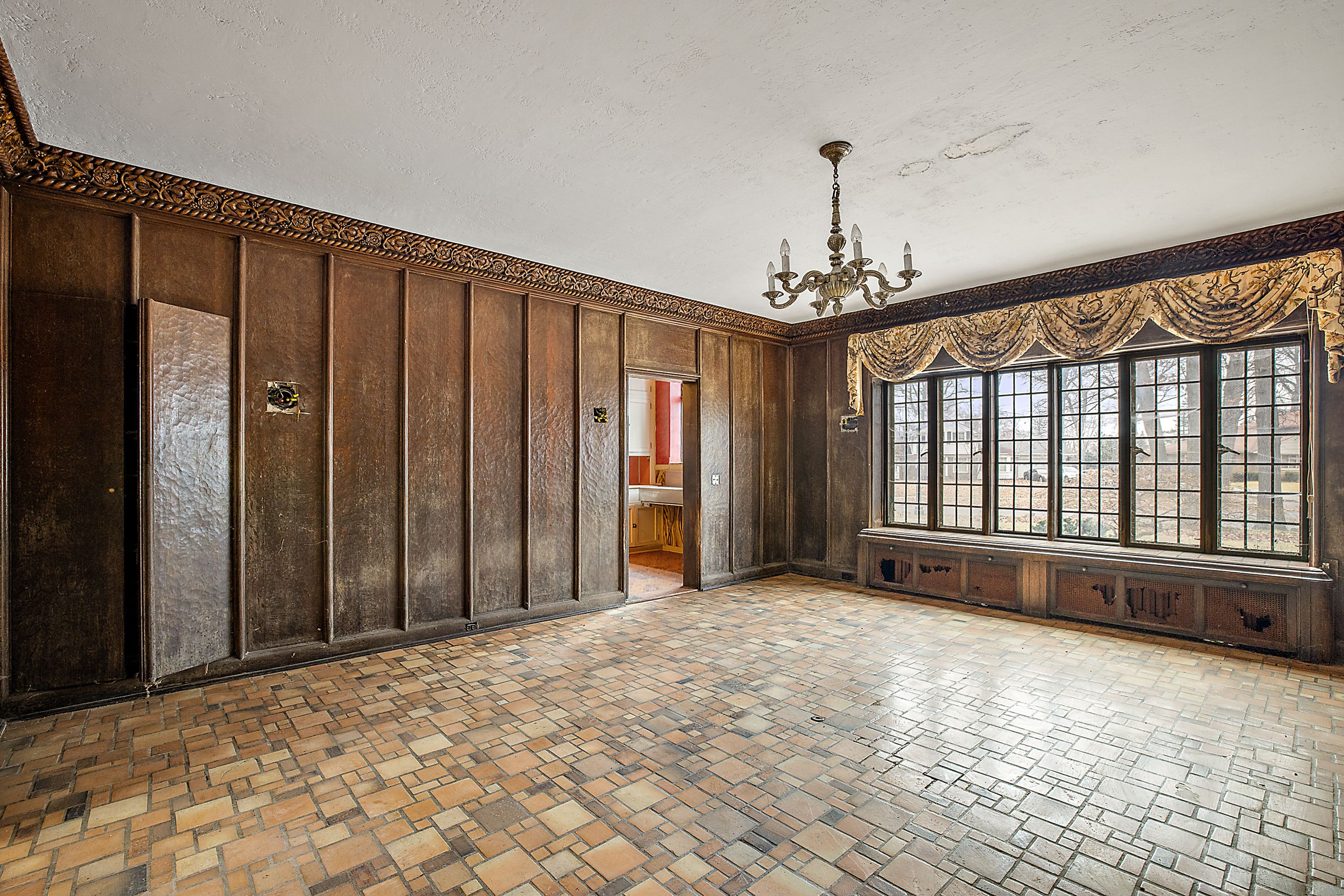 19551 BURLINGTON Drive