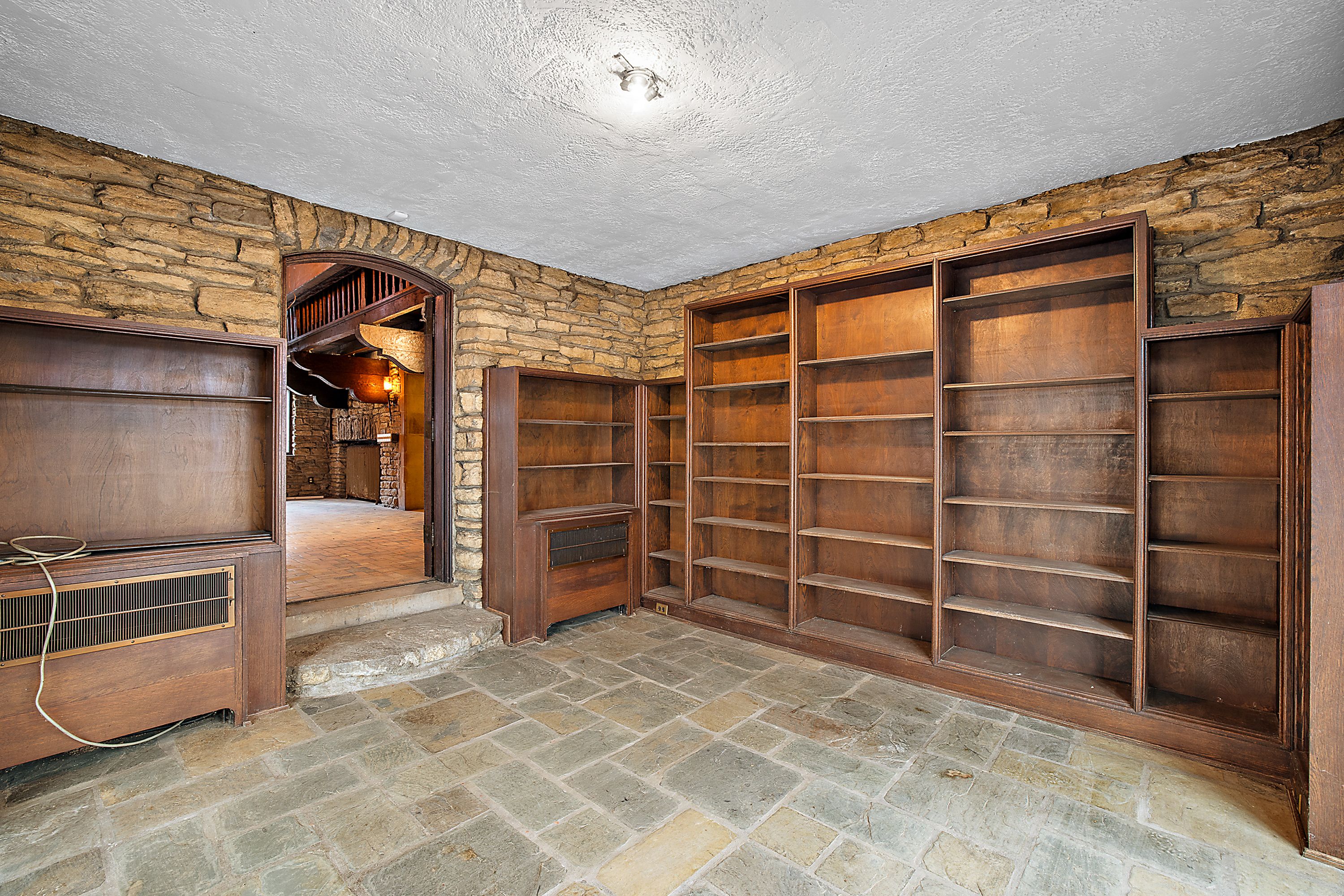 19551 BURLINGTON Drive