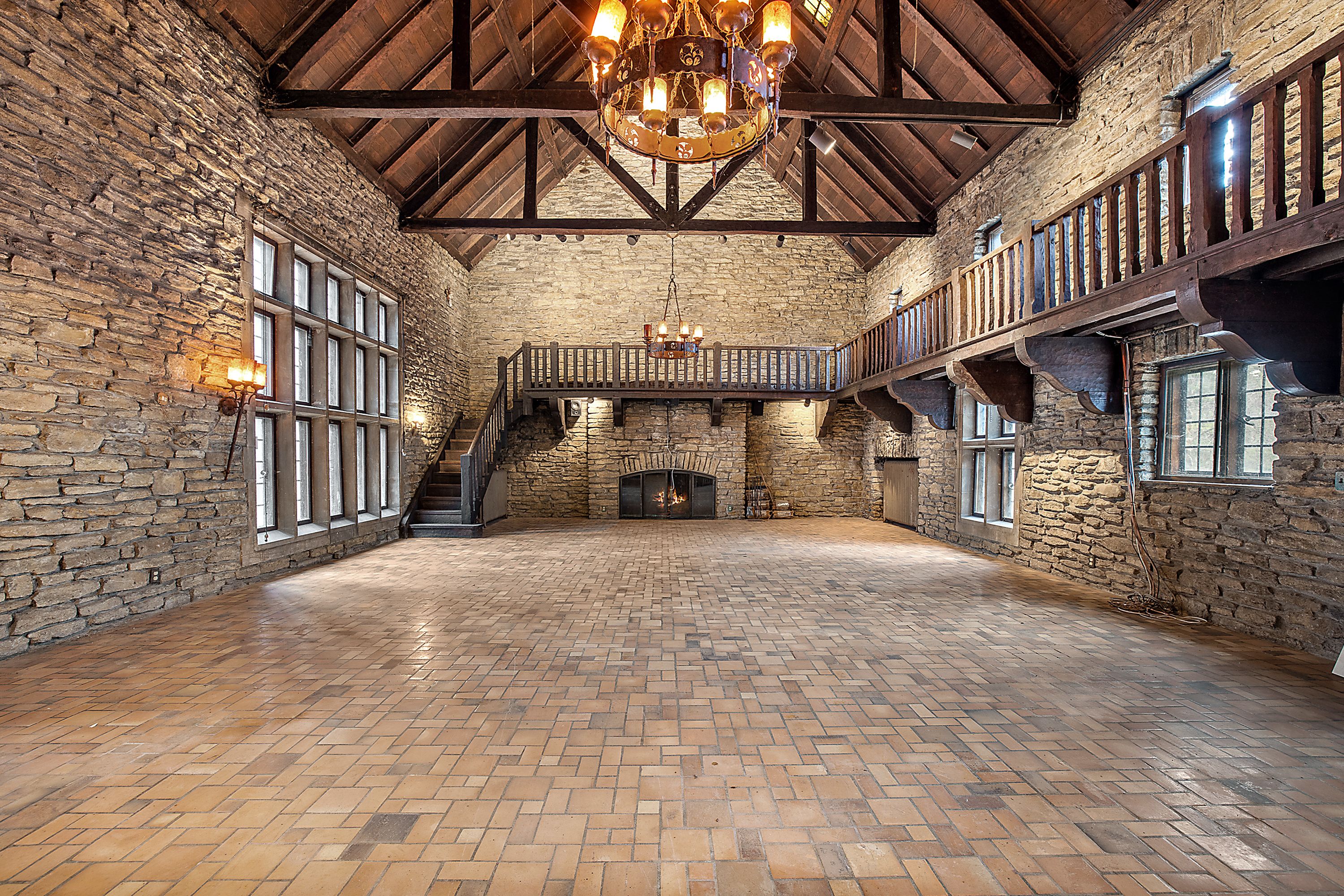 19551 BURLINGTON Drive