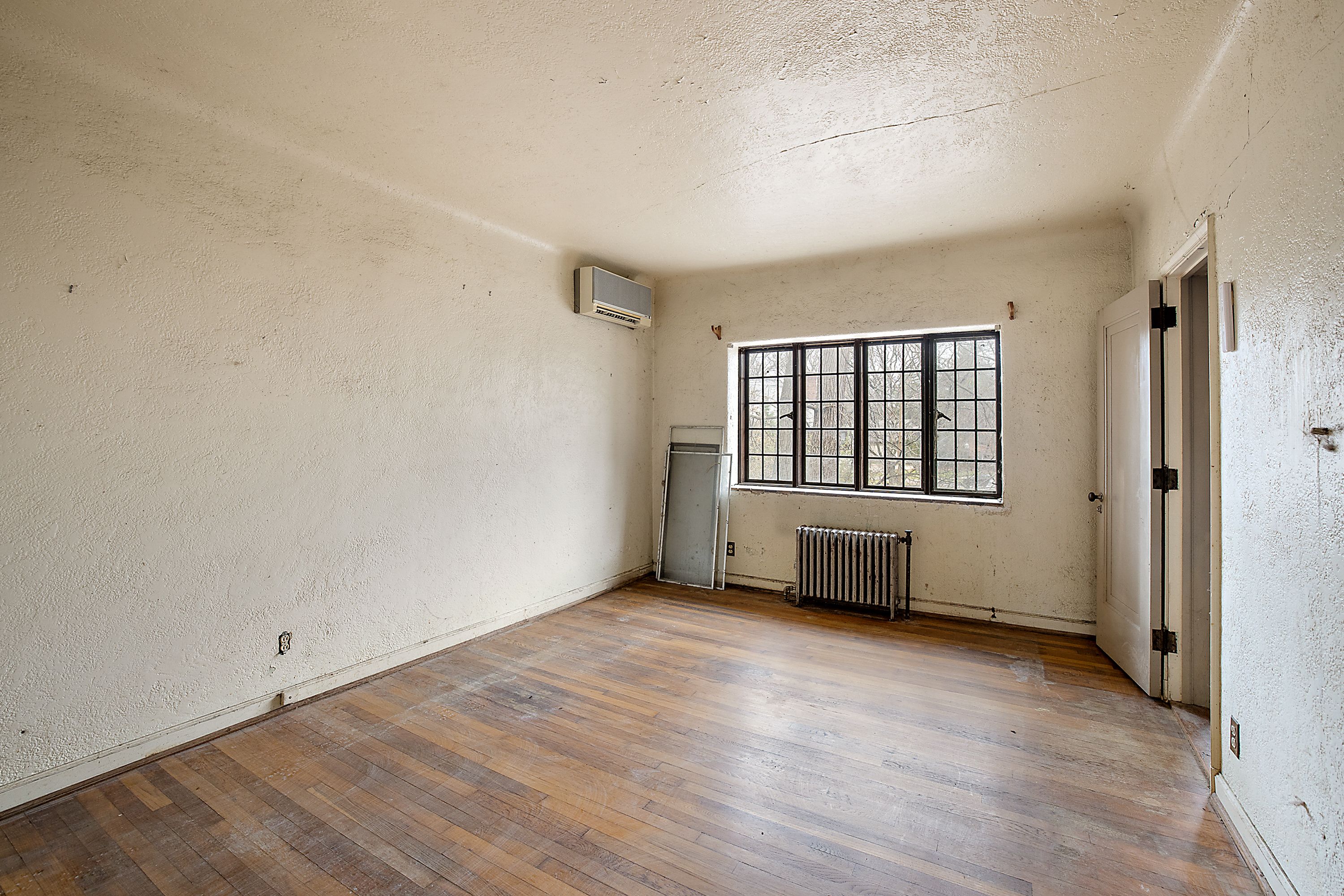 19551 BURLINGTON Drive