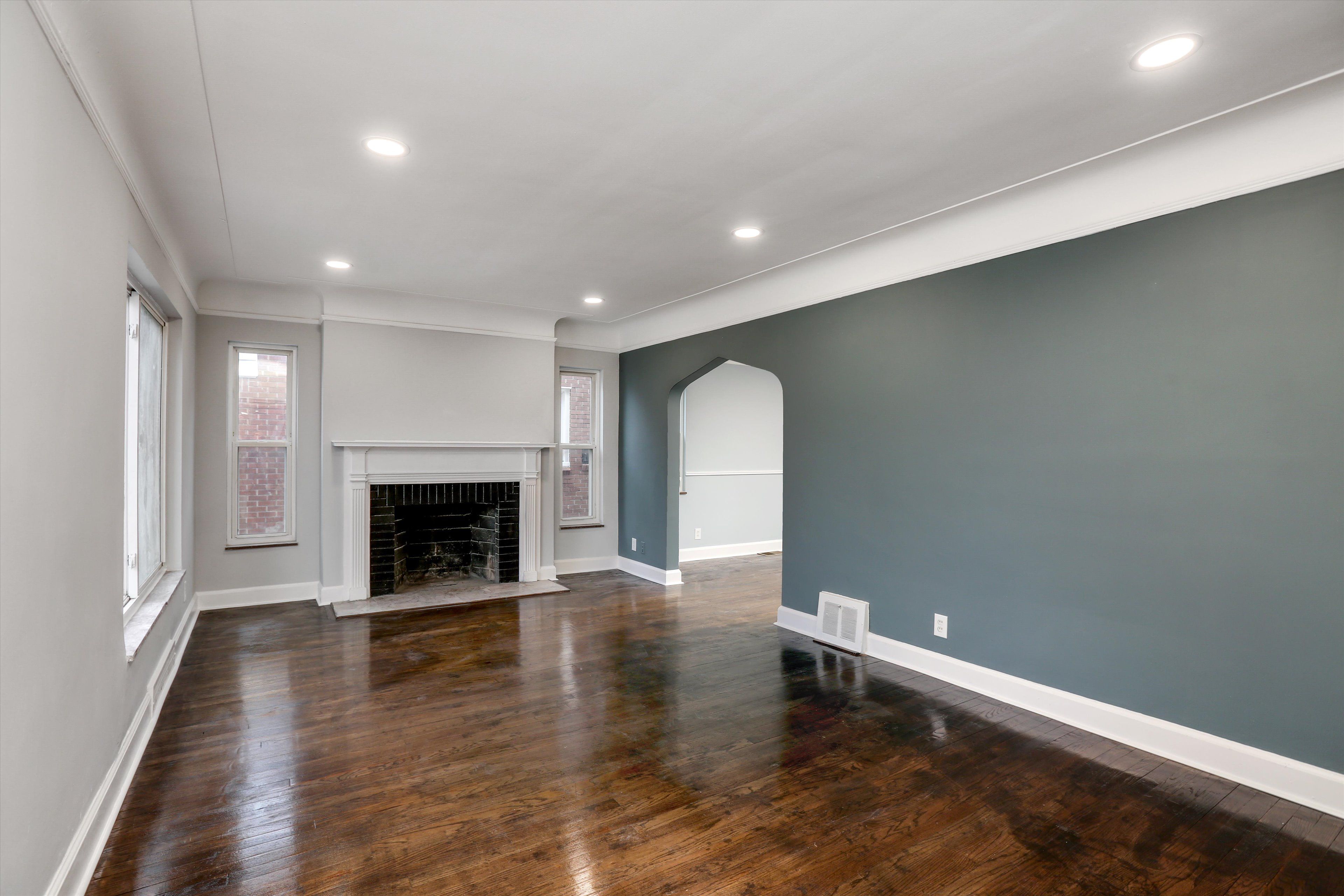 9348 COURVILLE Street