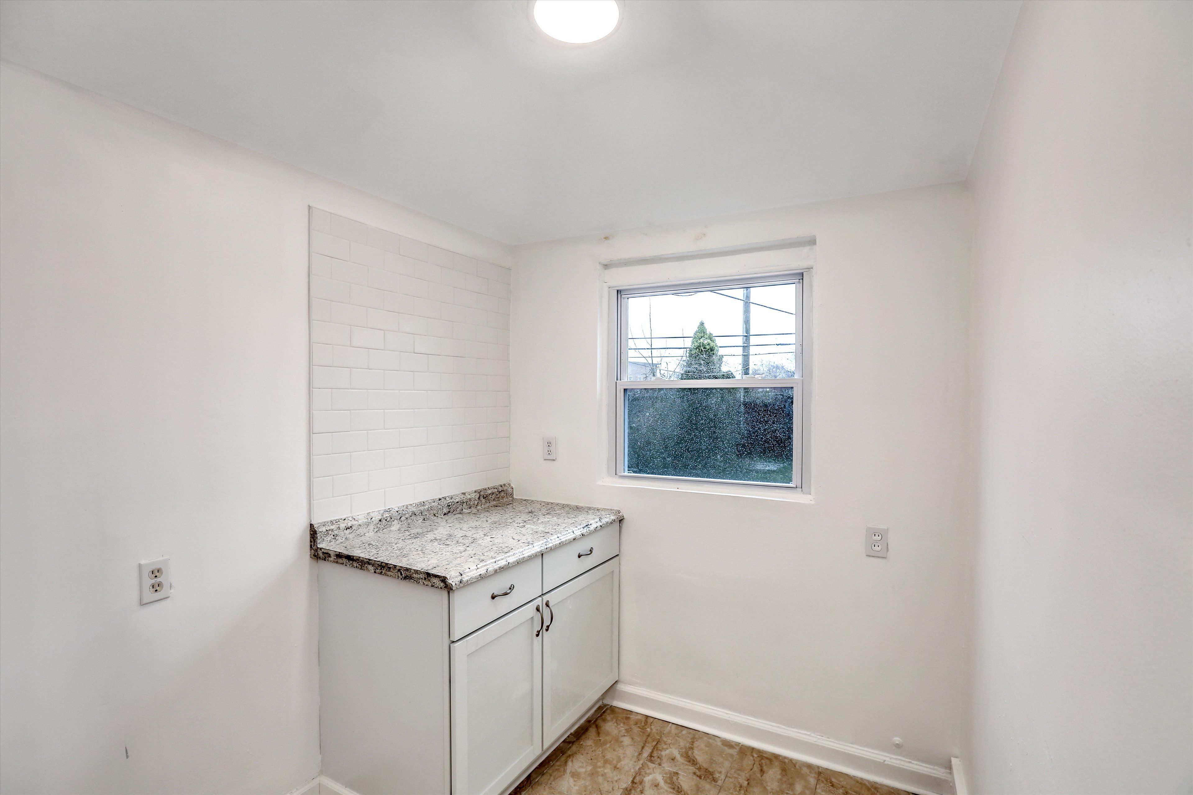 9348 COURVILLE Street