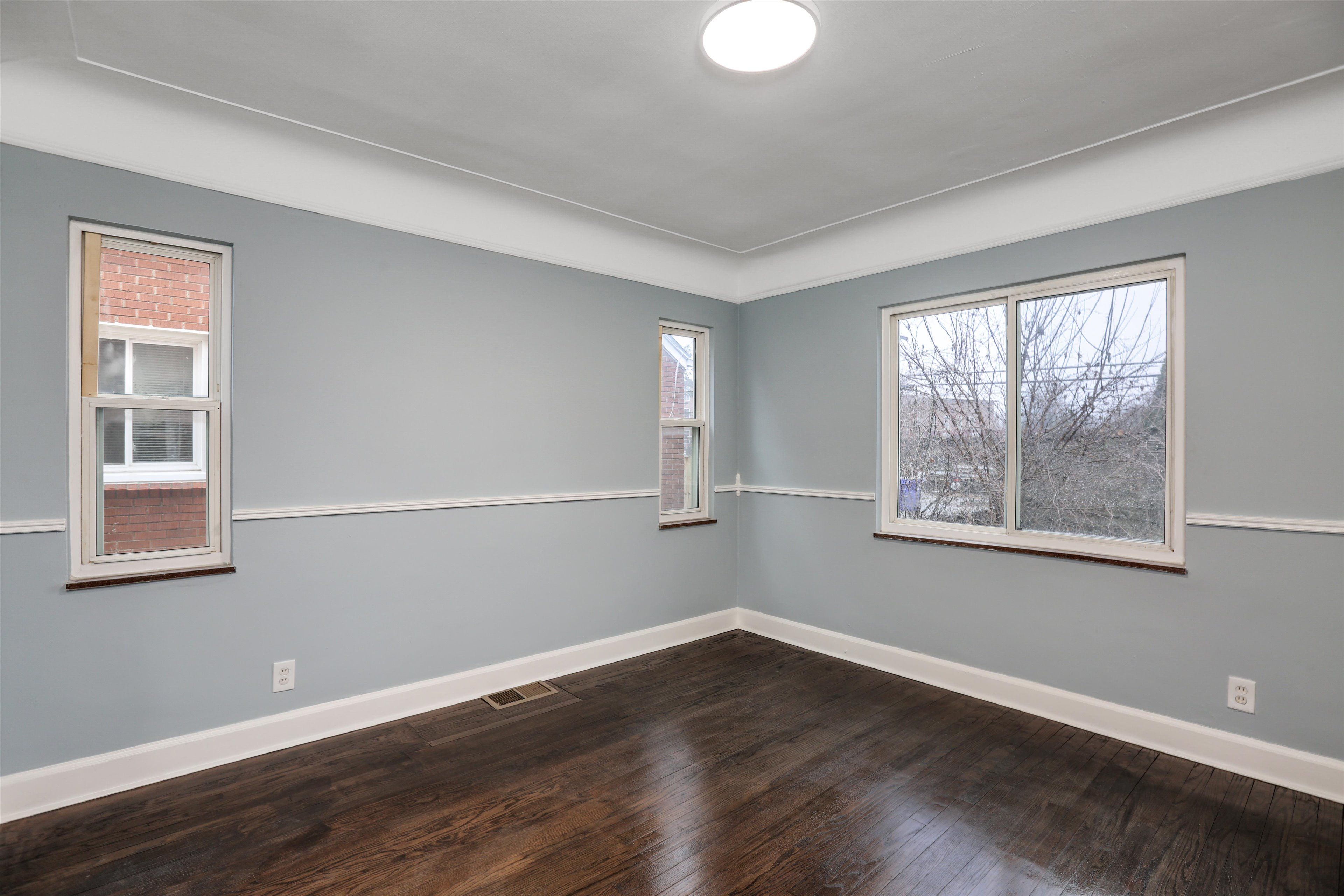 9348 COURVILLE Street