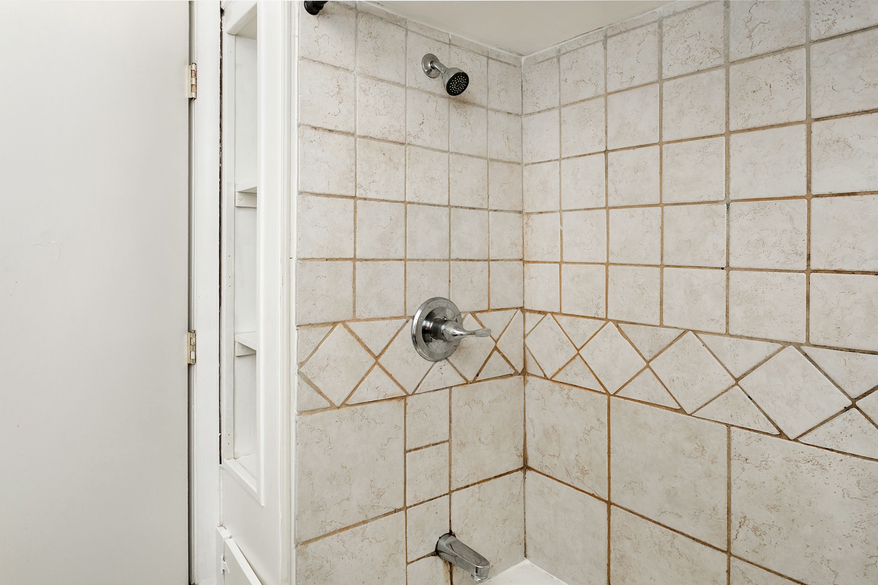 23440 Reynolds Avenue