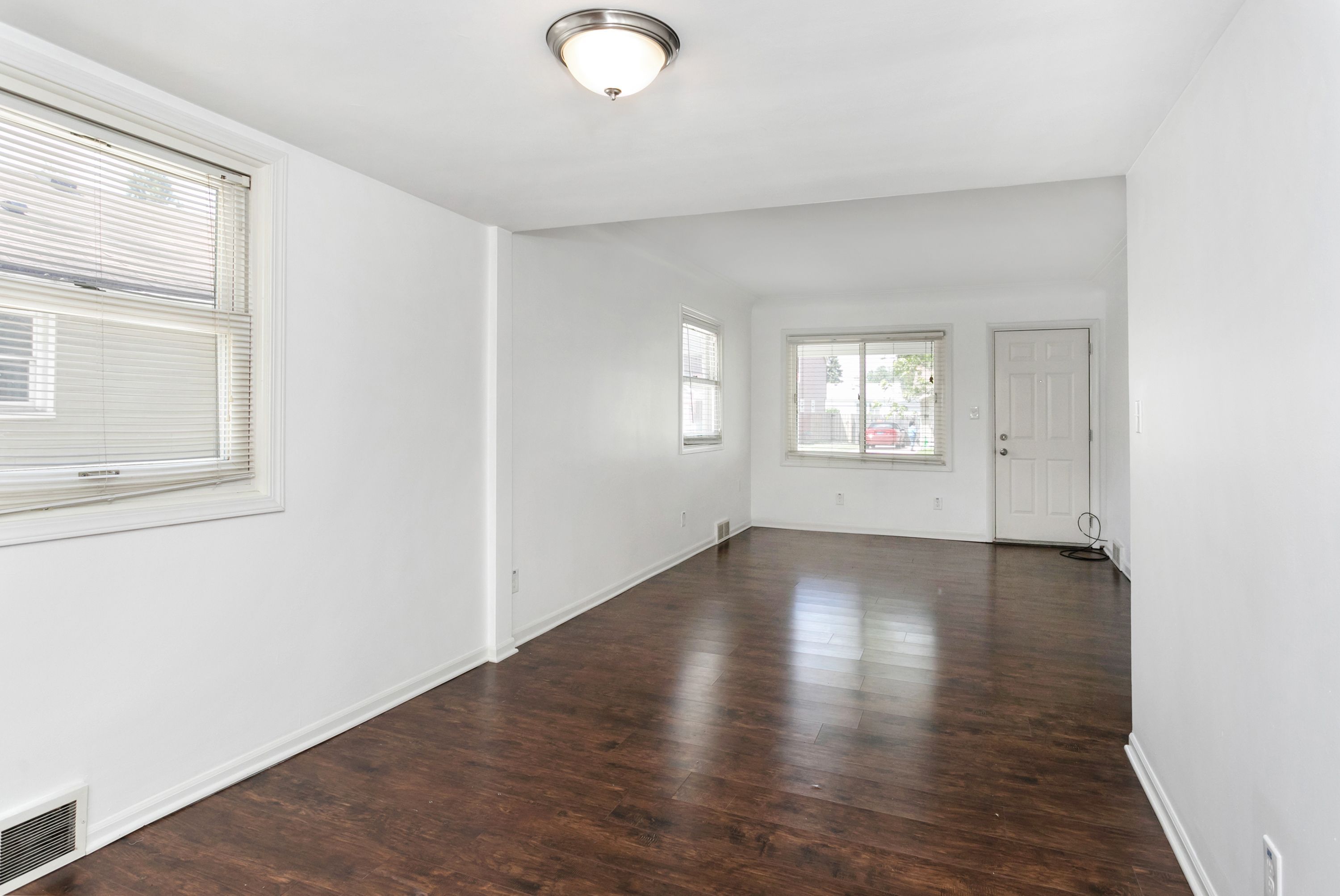 23440 Reynolds Avenue