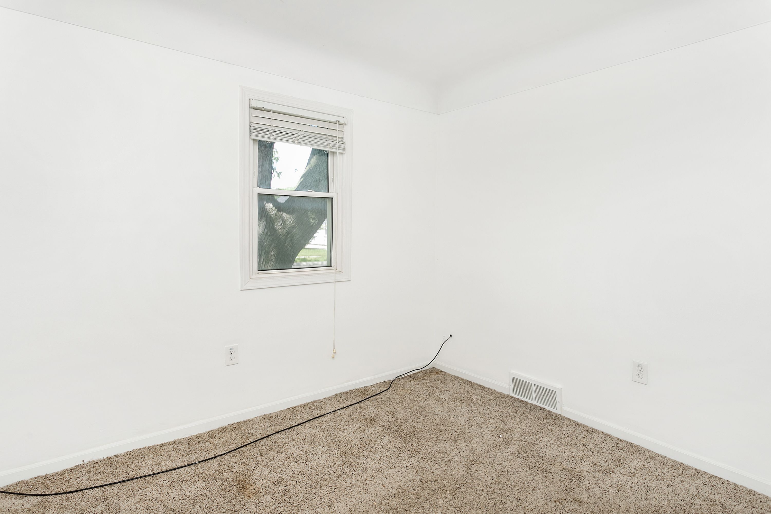 23440 Reynolds Avenue