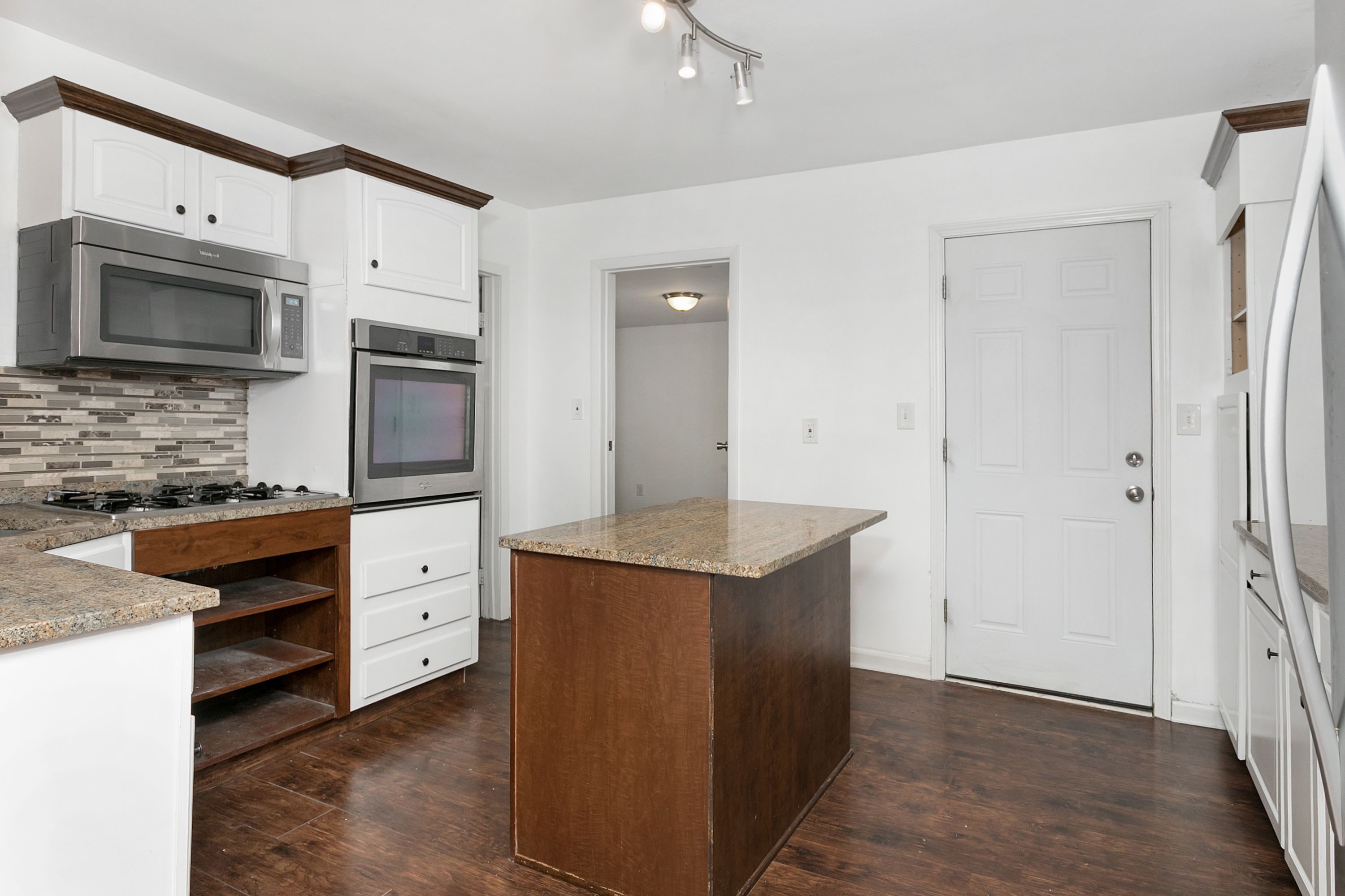 23440 Reynolds Avenue