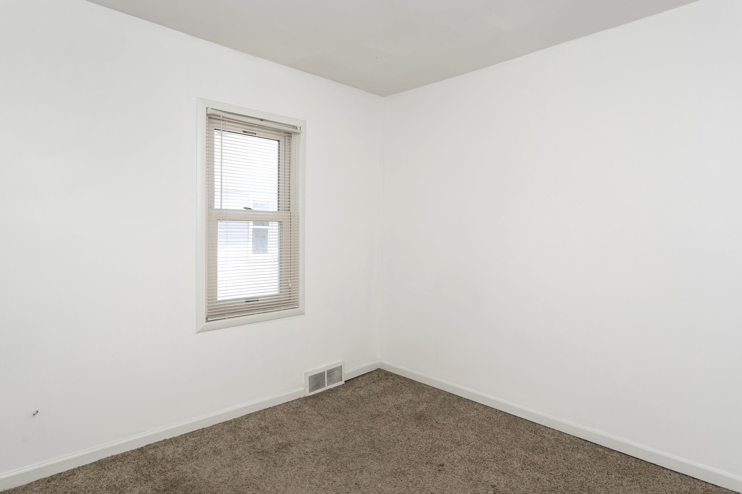 23440 Reynolds Avenue