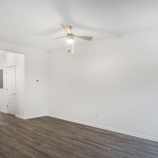 664 W ALEXANDRINE Street Unit: 203