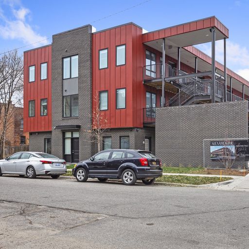 664 W ALEXANDRINE Street Unit: 203