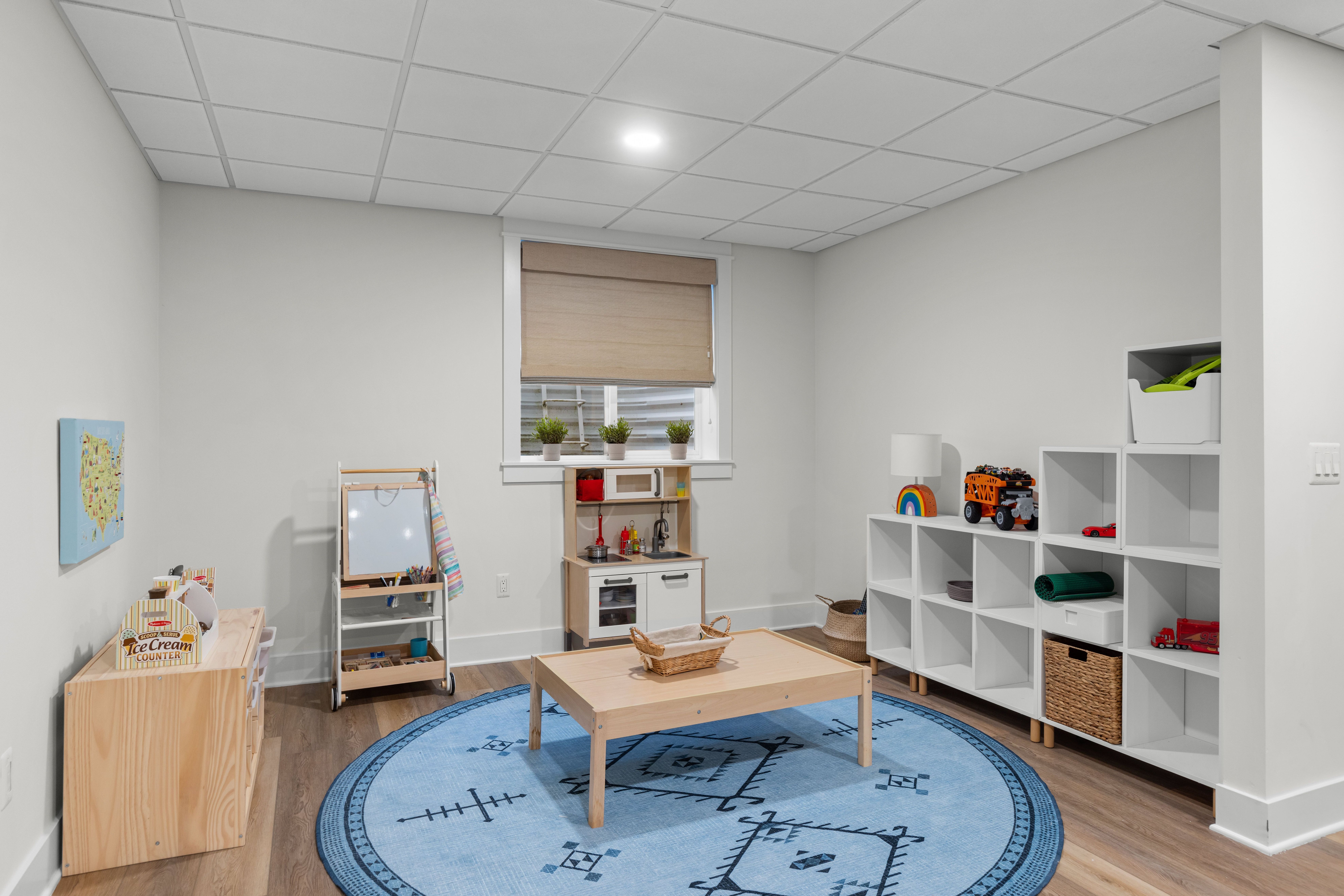 4223 HAMPTON Boulevard