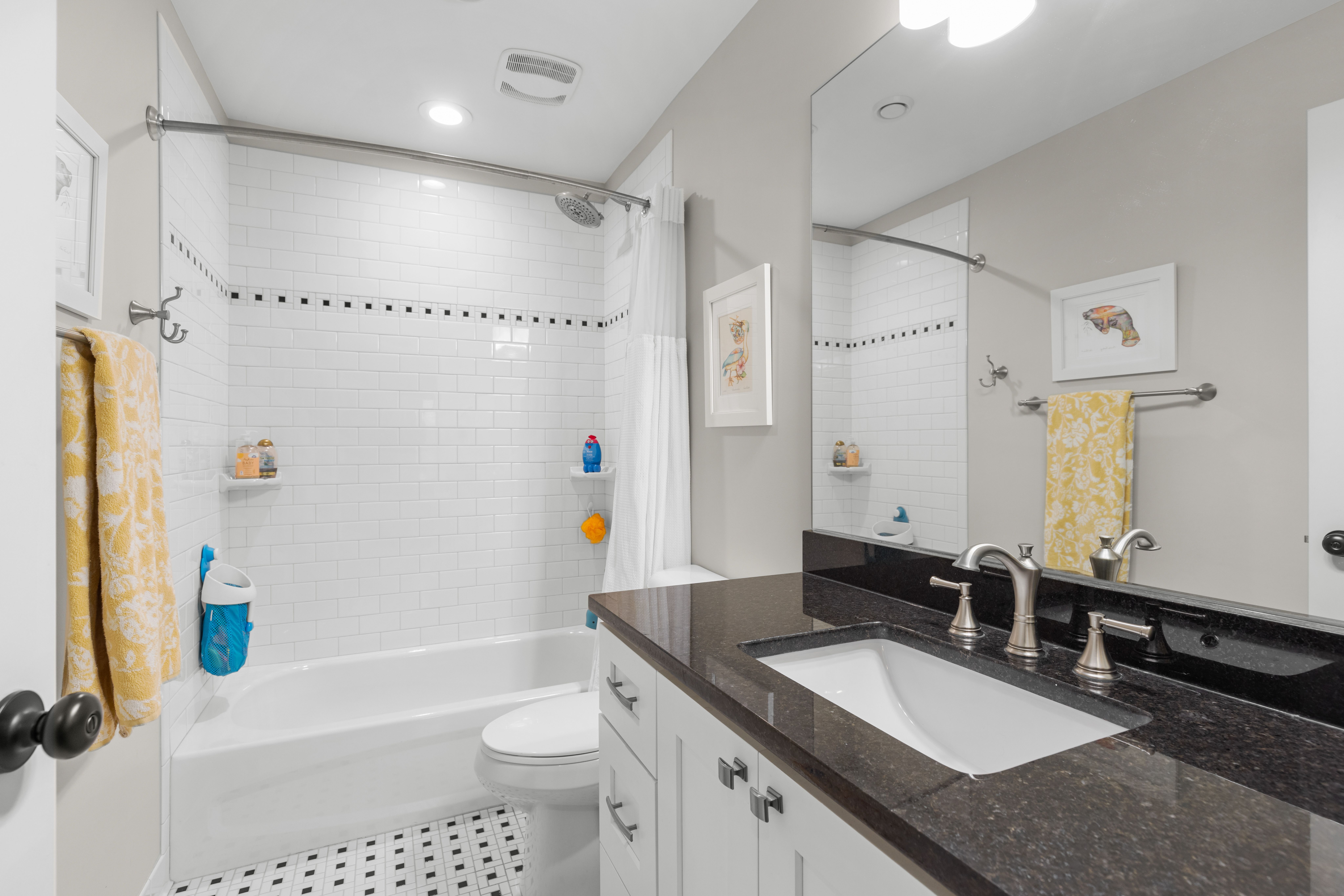 4223 HAMPTON Boulevard