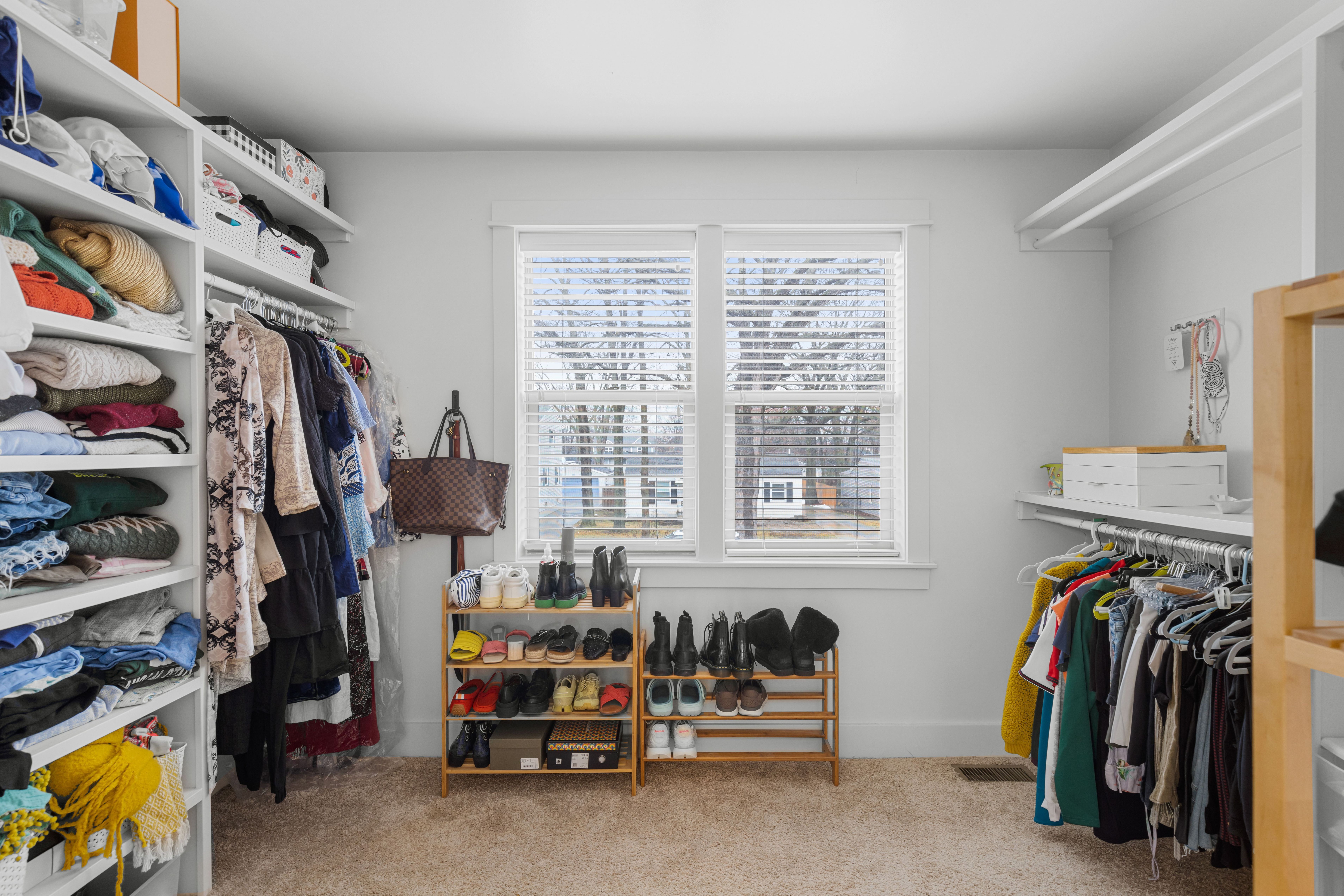 4223 HAMPTON Boulevard