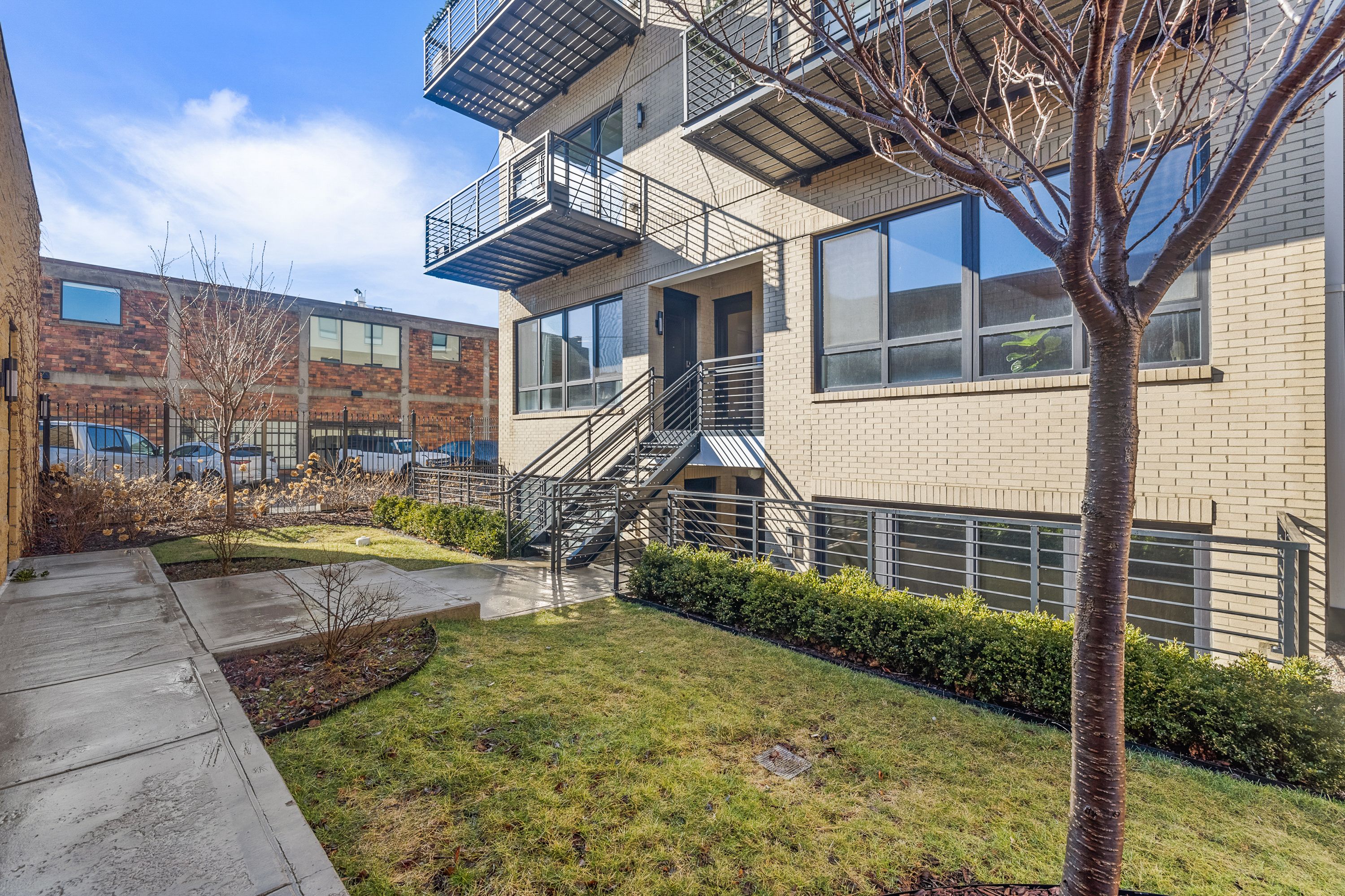 64 WATSON Street Unit: 7