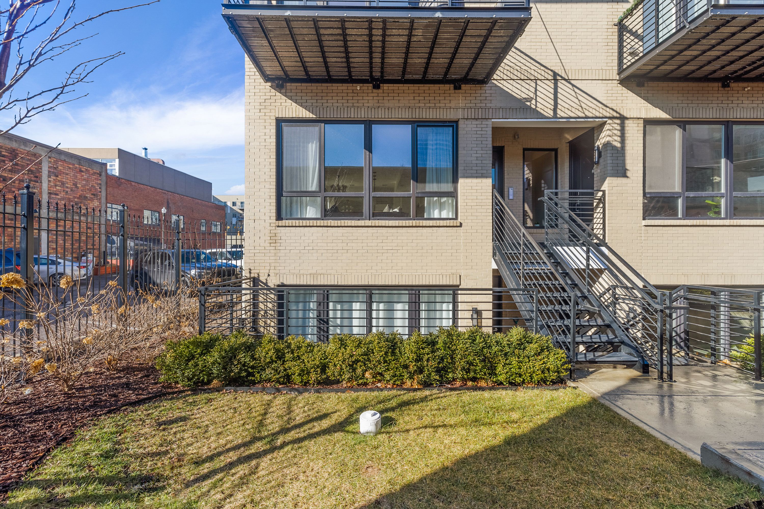 64 WATSON Street Unit: 7