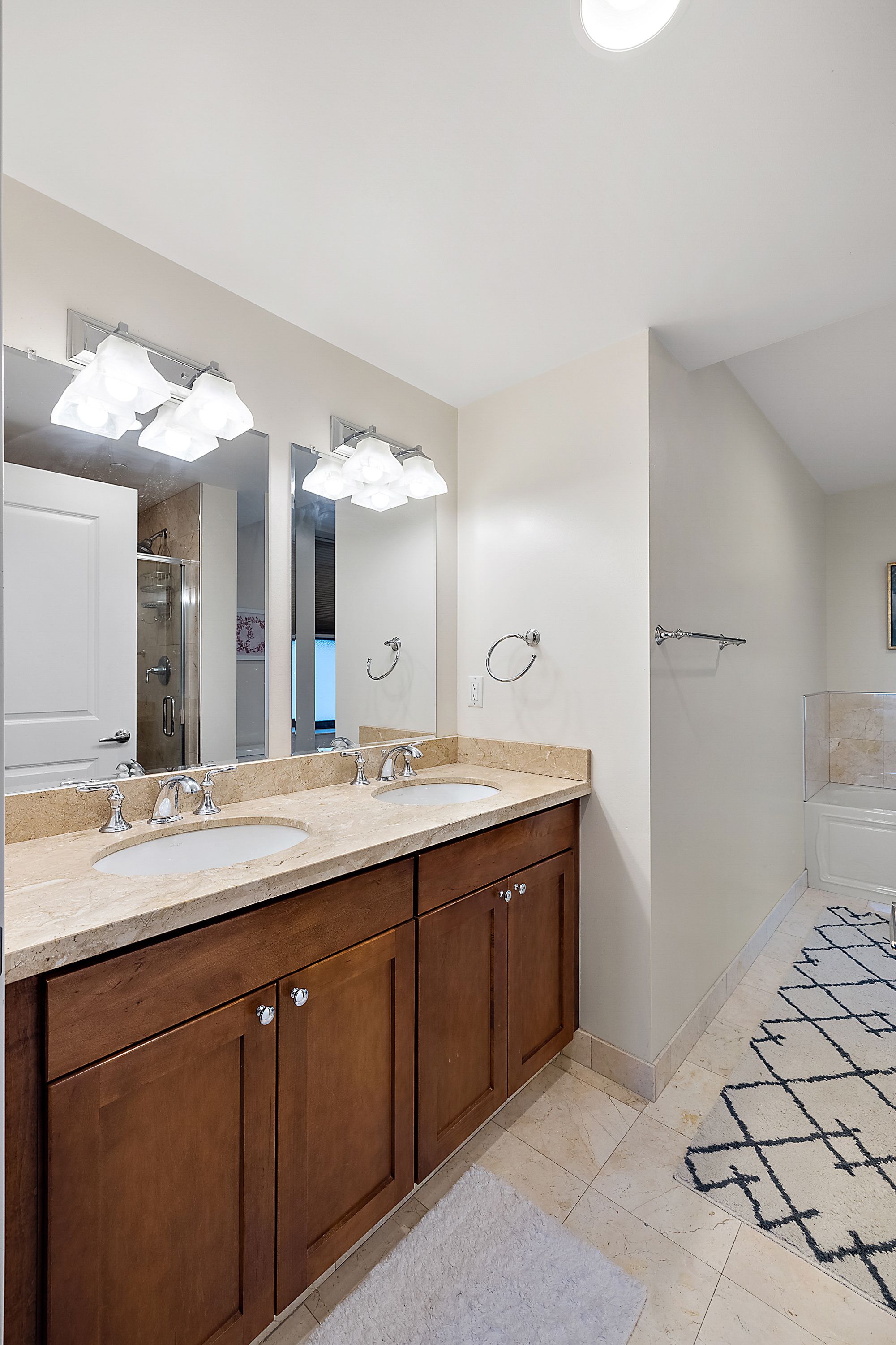 1135 Shelby  Unit: 2612