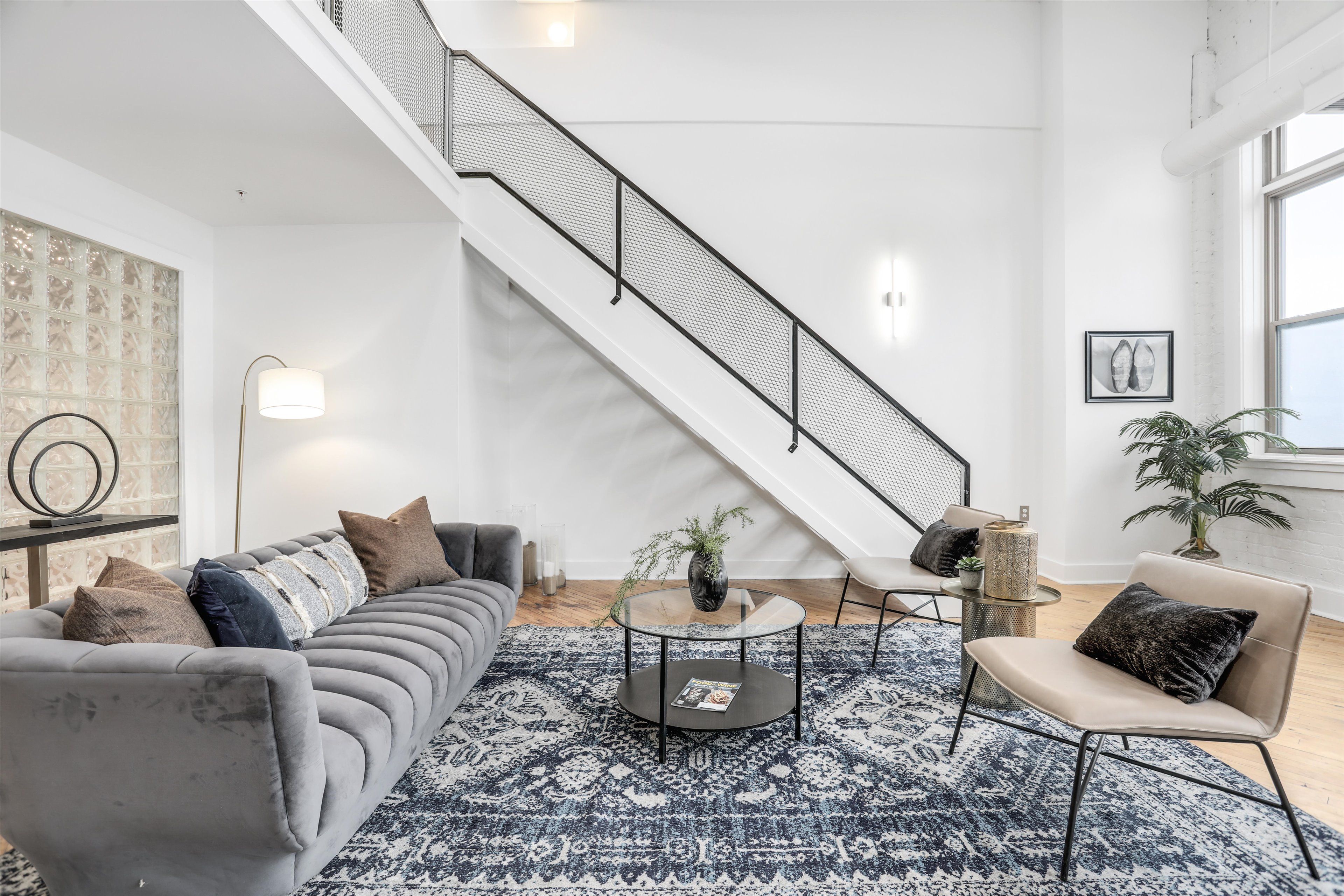 2843 E Grand Boulevard Unit: 9