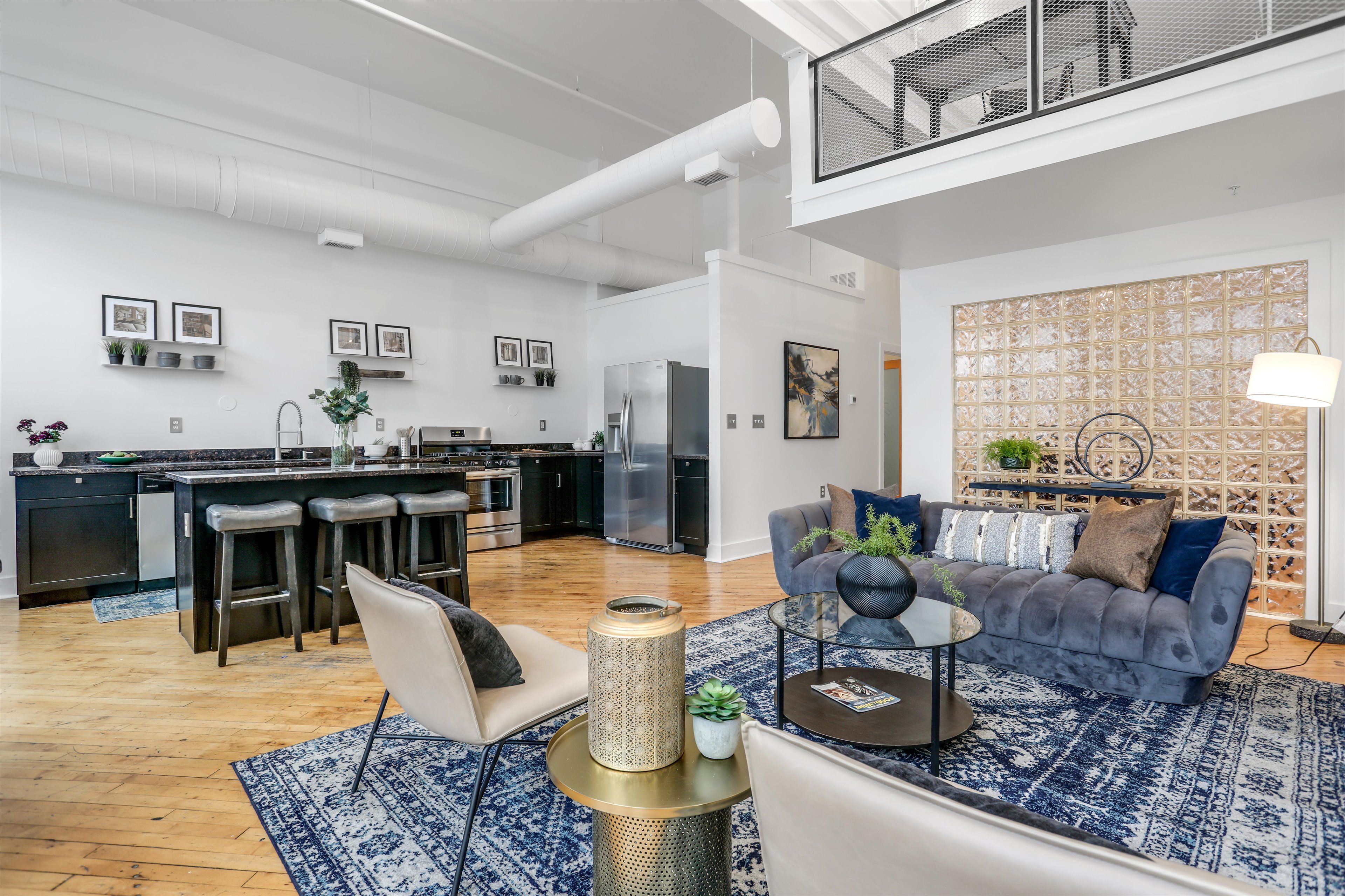 2843 E Grand Boulevard Unit: 9