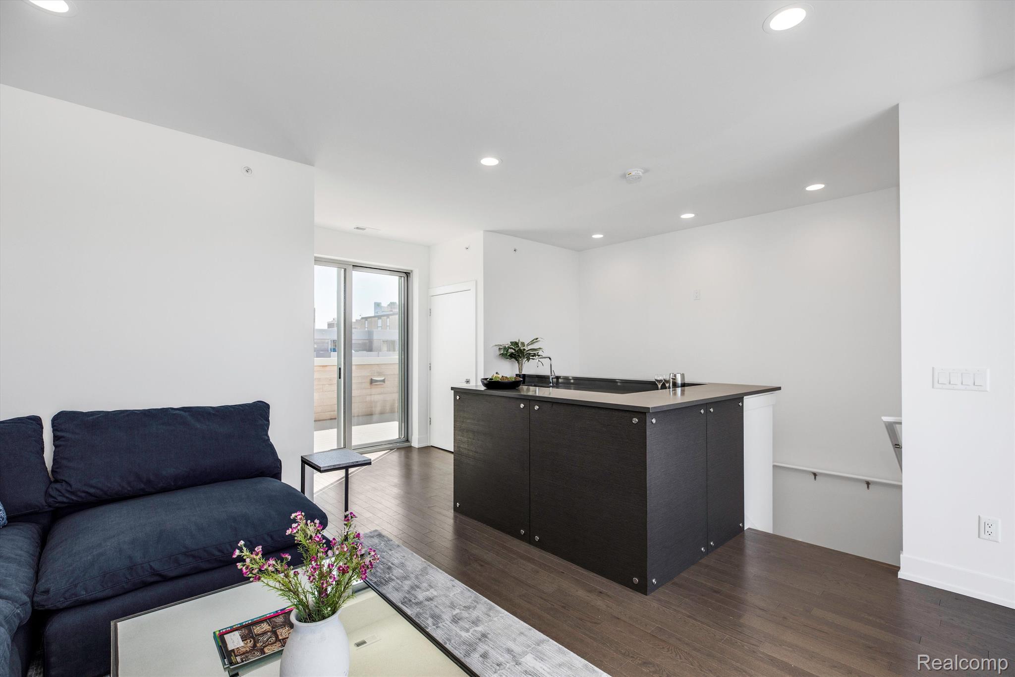 233 Alfred Street