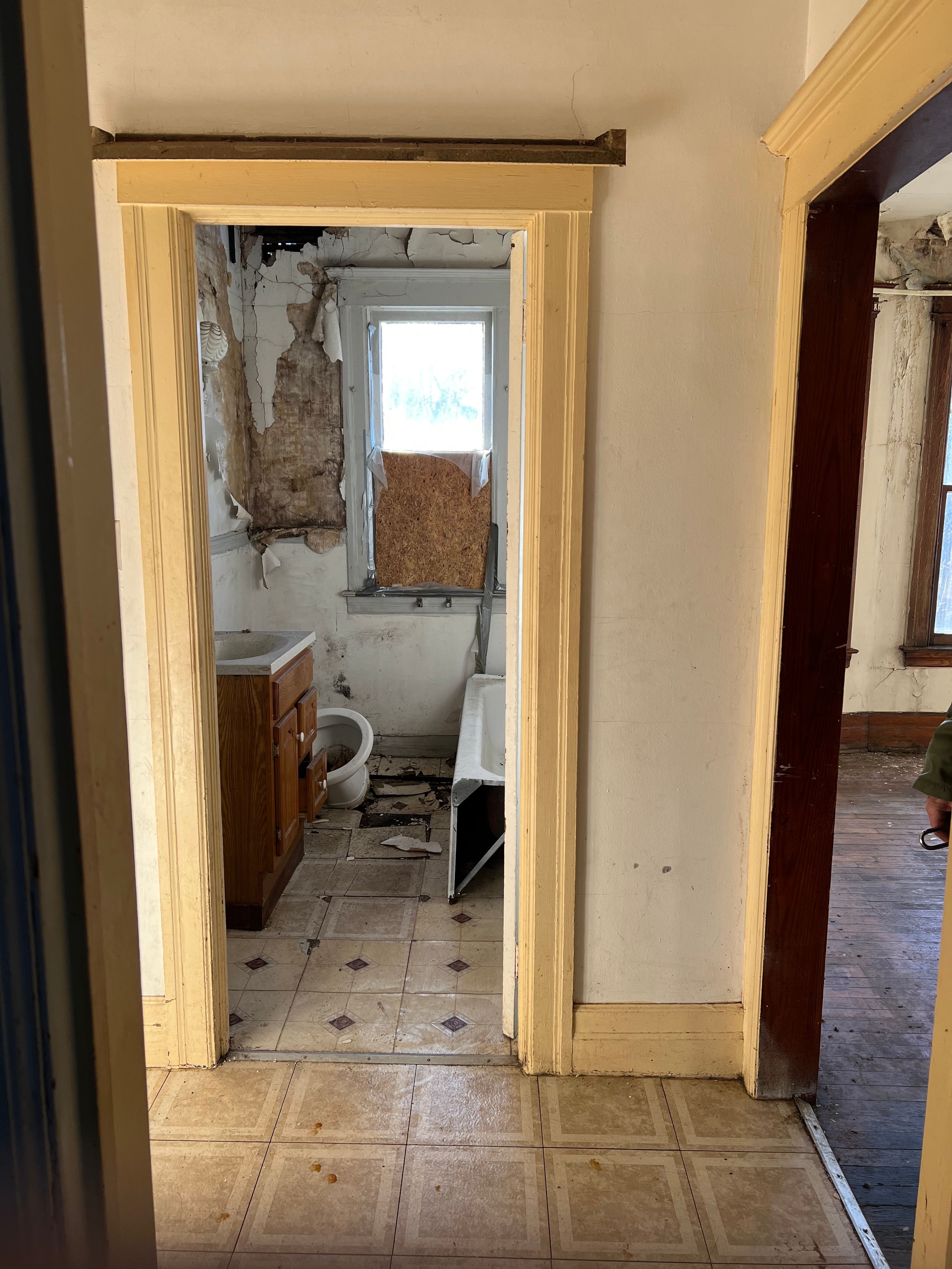 2462 TOWNSEND Street